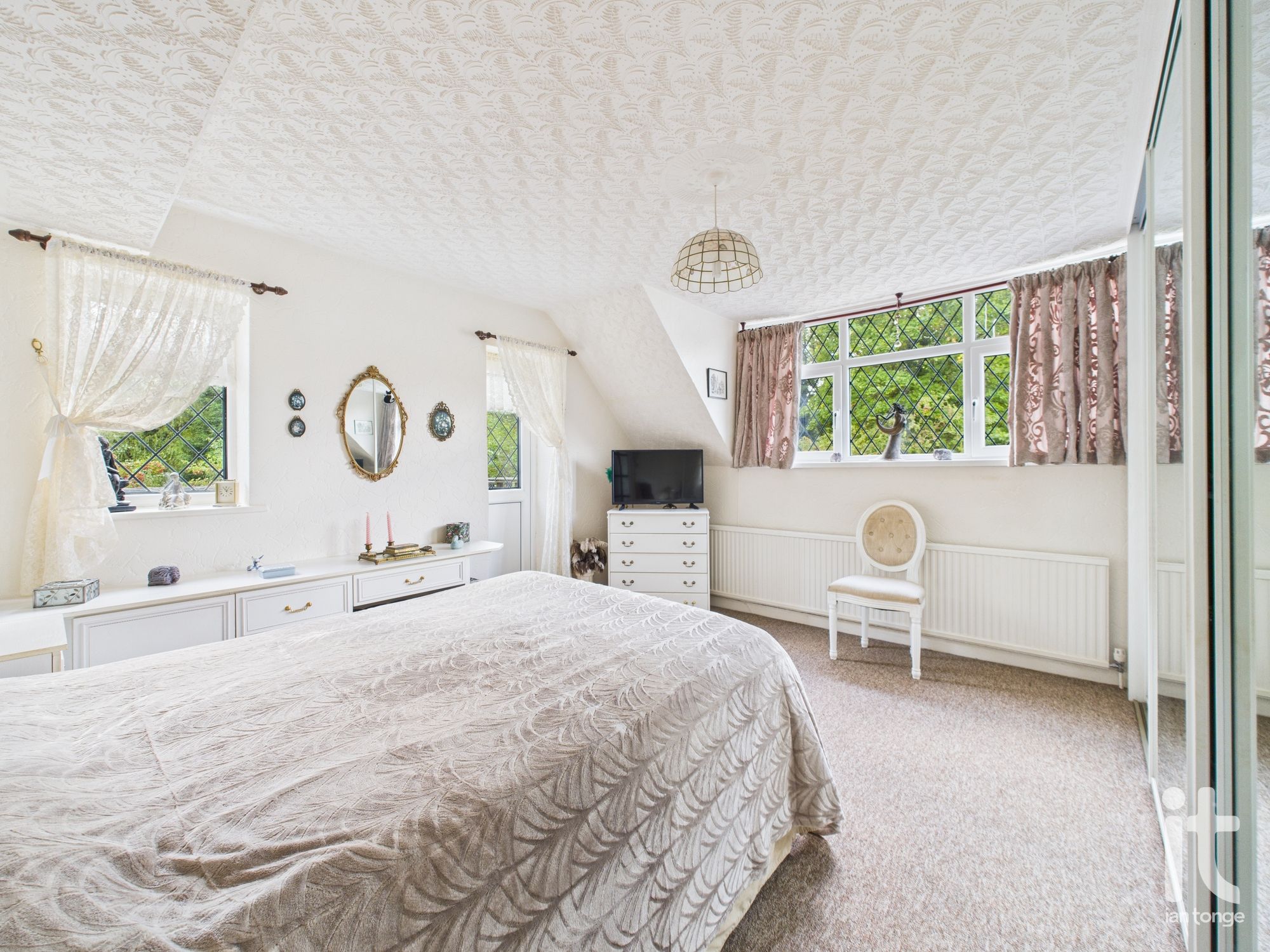 3 bedroom semi-detached dormer house For Sale in Stockport - Photograph 16.