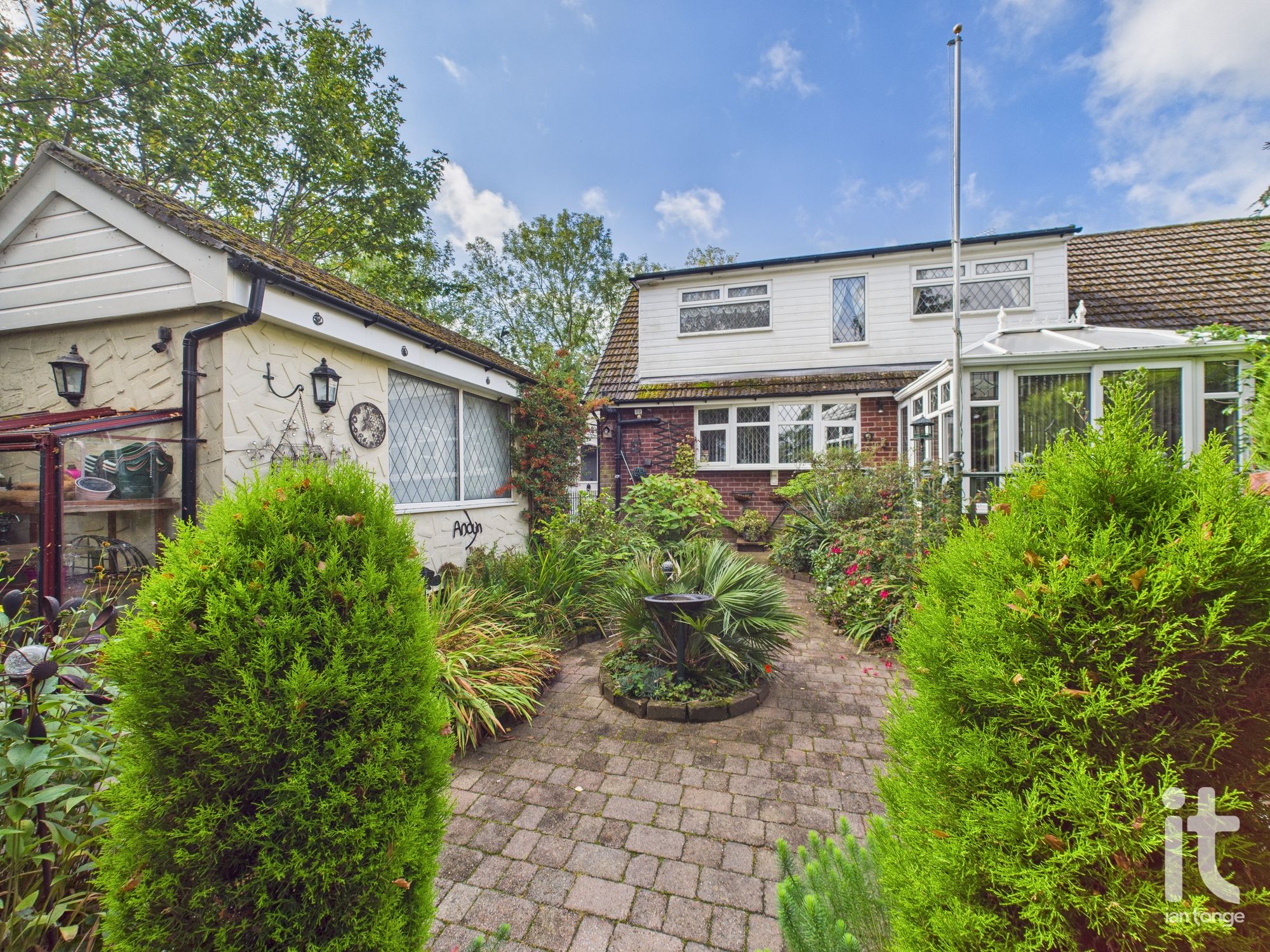 3 bedroom semi-detached dormer house For Sale in Stockport - Photograph 27.