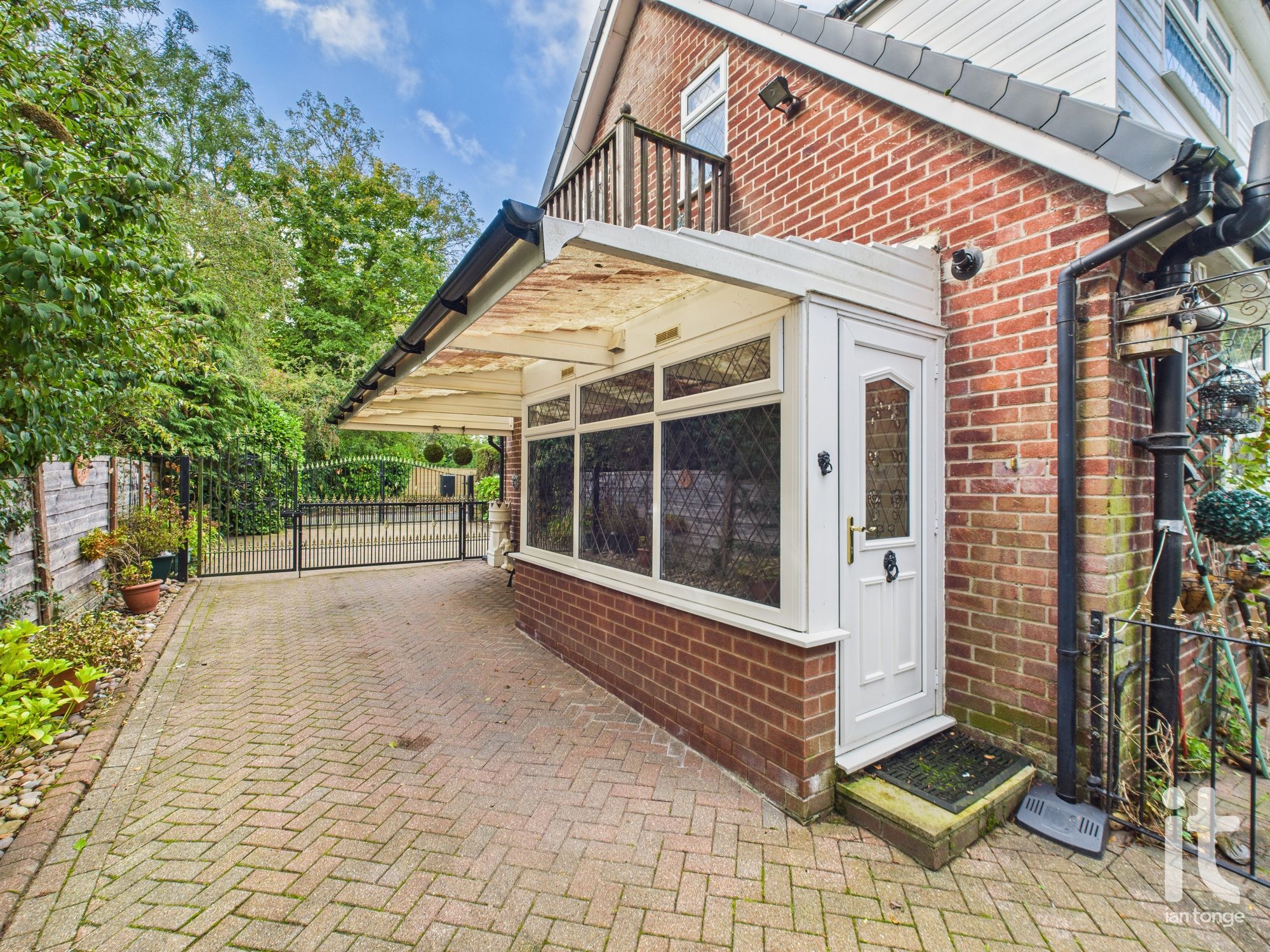 3 bedroom semi-detached dormer house For Sale in Stockport - Photograph 24.