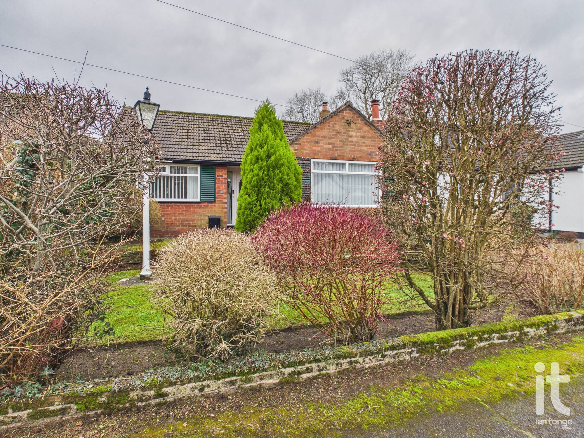 2 bedroom detached bungalow For Sale in Stockport - Photograph 17.