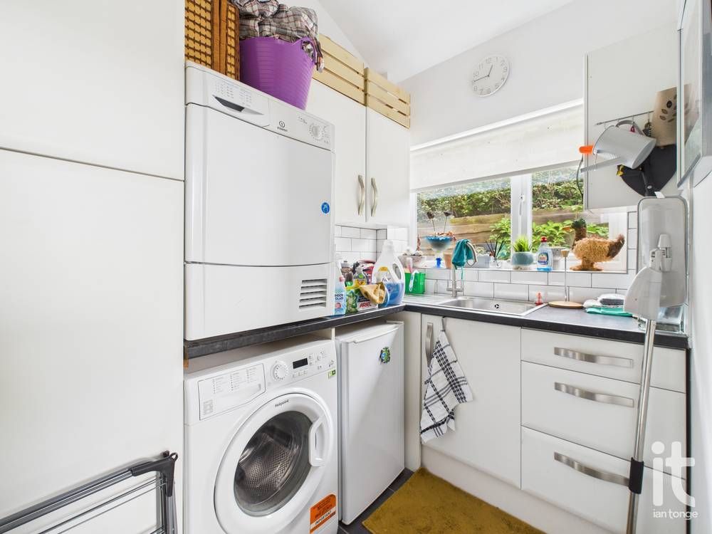 2 bedroom end terraced house For Sale in Stockport - Photograph 10.