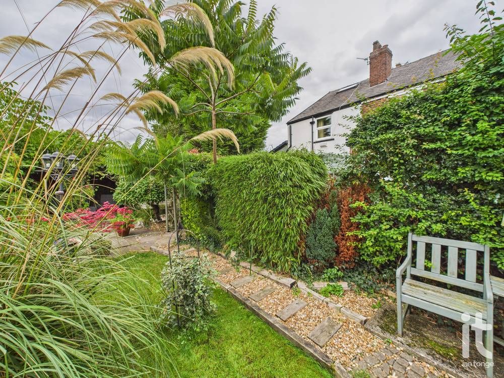 2 bedroom end terraced house For Sale in Stockport - Photograph 25.