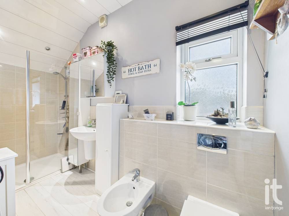 2 bedroom end terraced house For Sale in Stockport - Photograph 17.