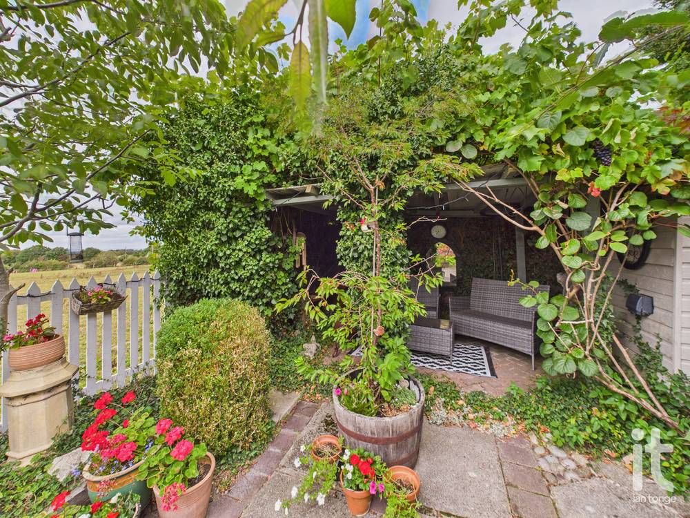 2 bedroom end terraced house For Sale in Stockport - Photograph 23.