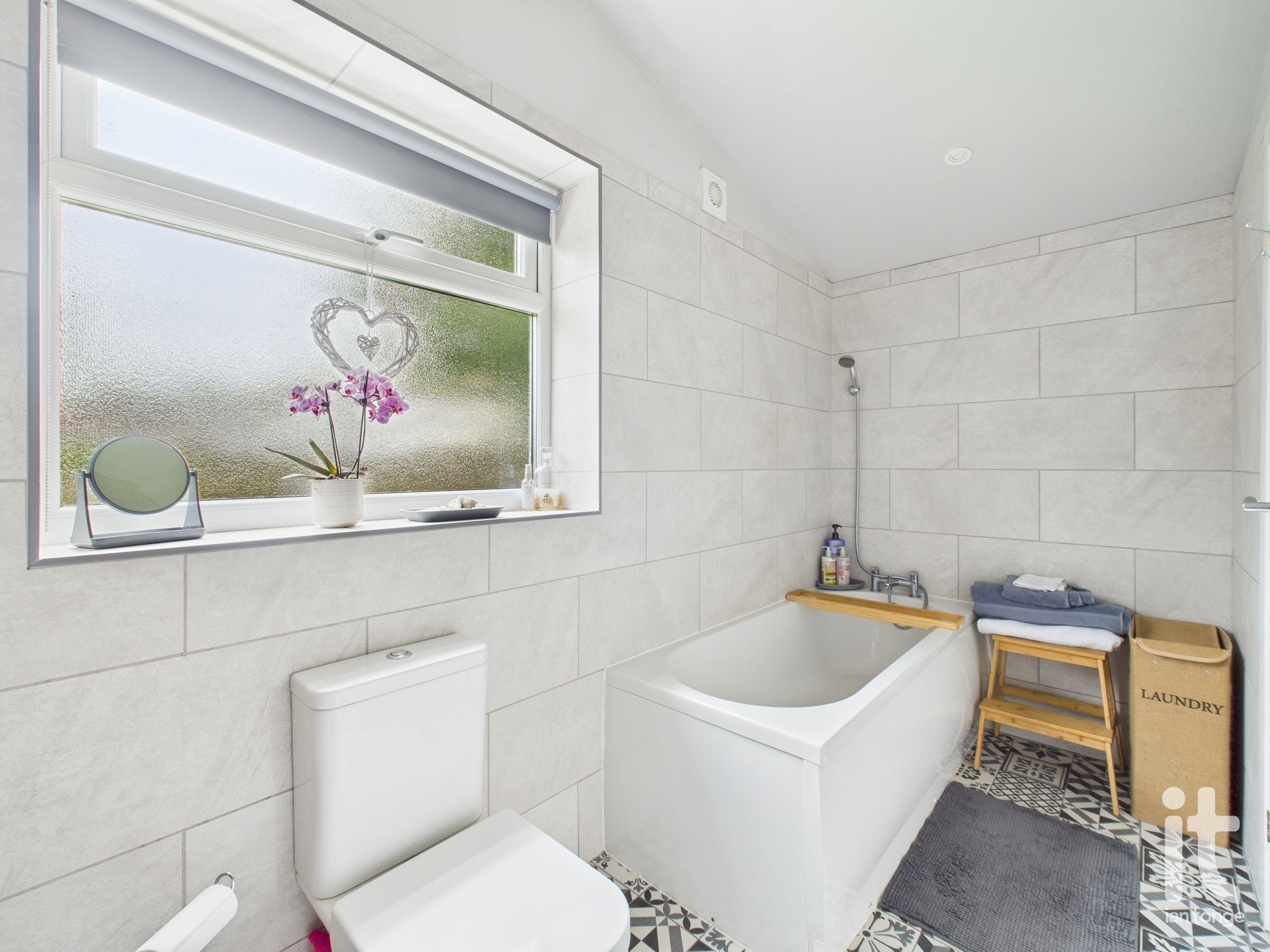 4 bedroom semi-detached house For Sale in Stockport - Photograph 15.