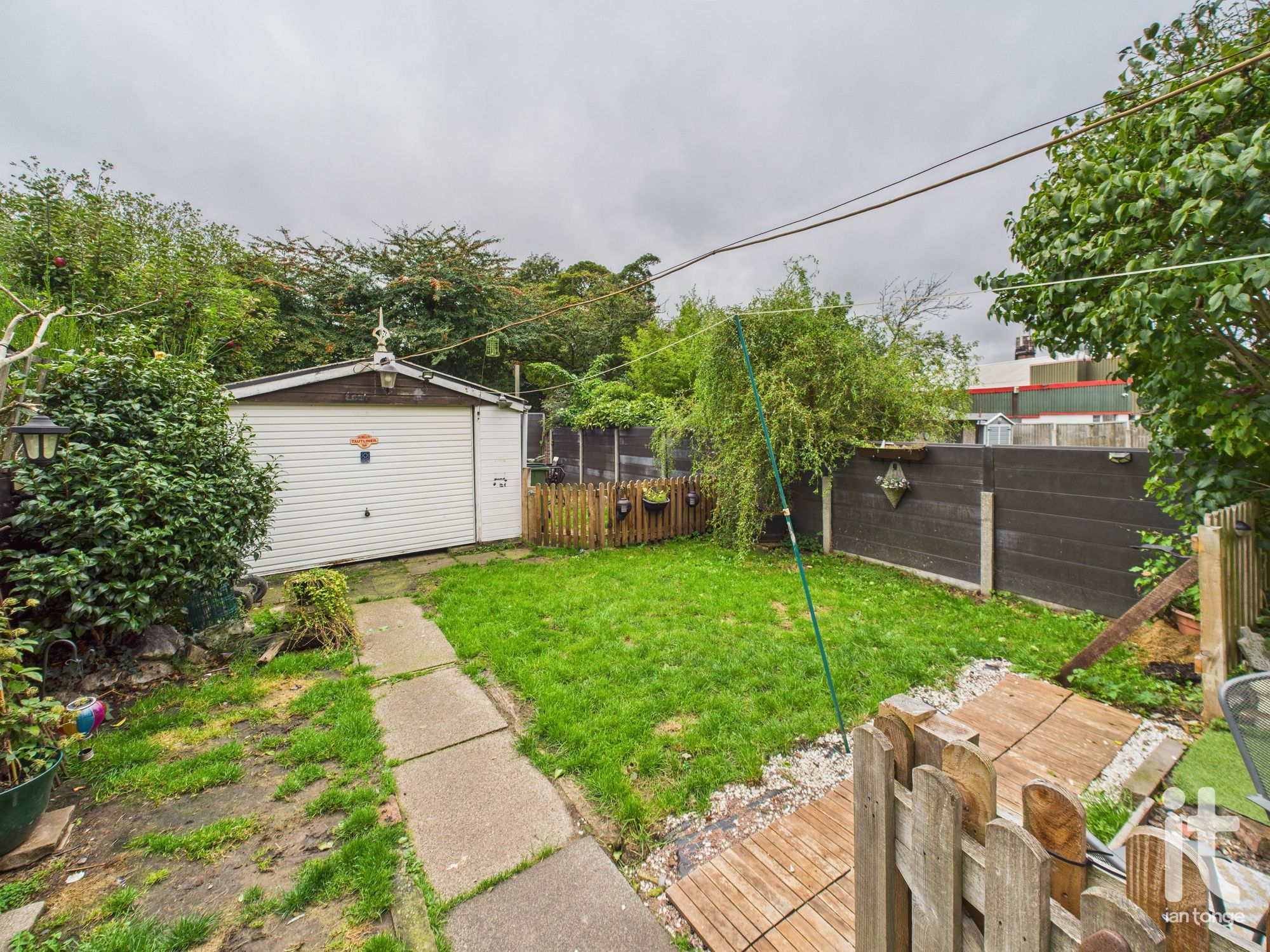3 bedroom semi-detached house For Sale in Stockport - Photograph 19.