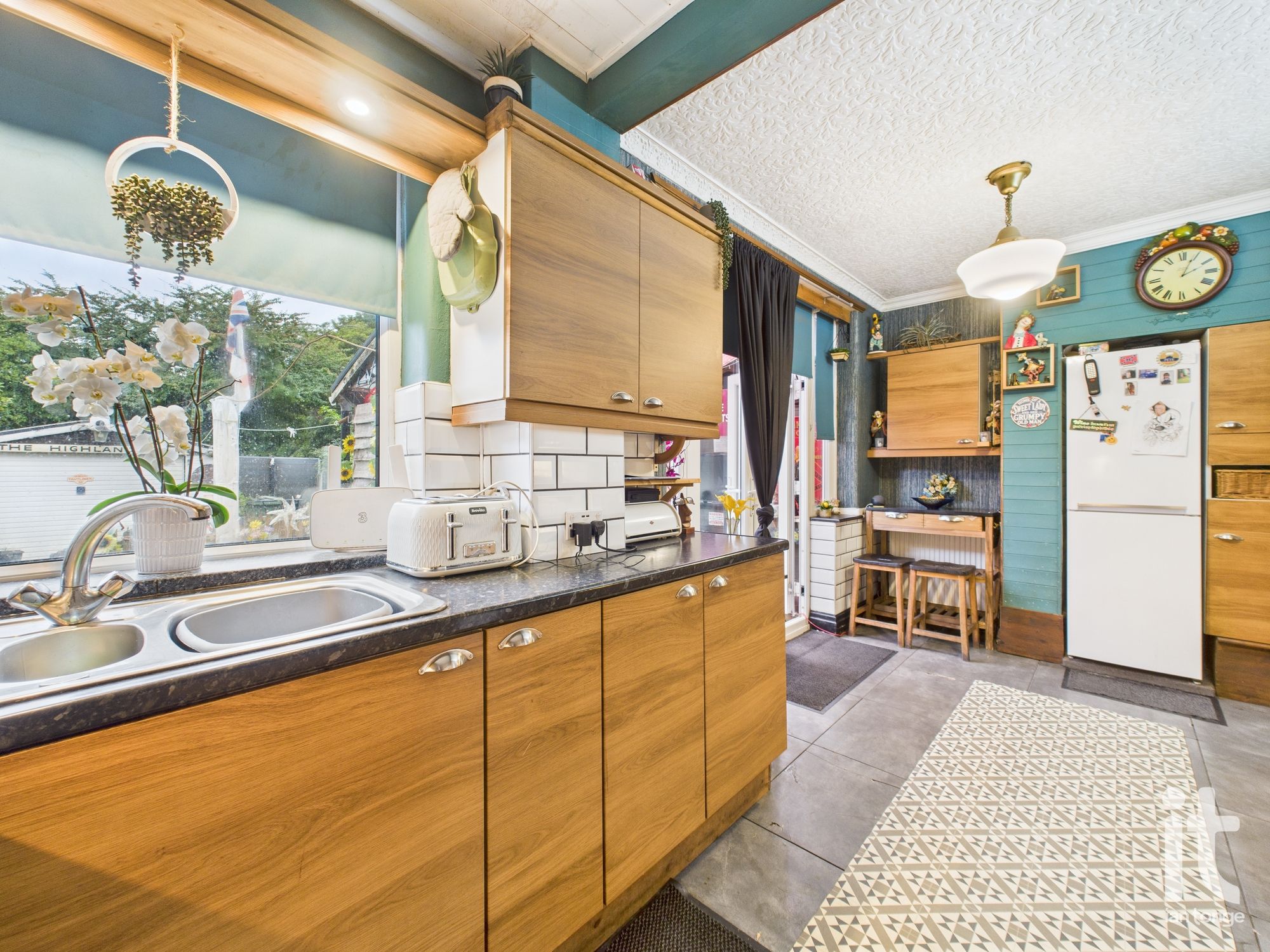 3 bedroom semi-detached house For Sale in Stockport - Photograph 8.