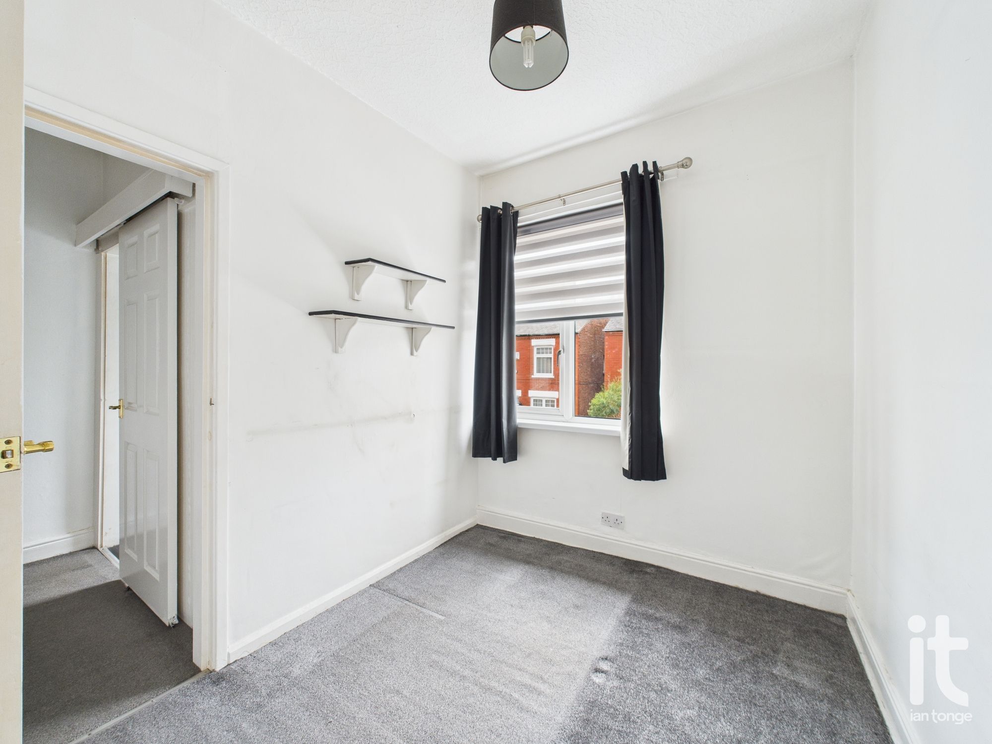 3 bedroom semi-detached house For Sale in Stockport - Photograph 9.