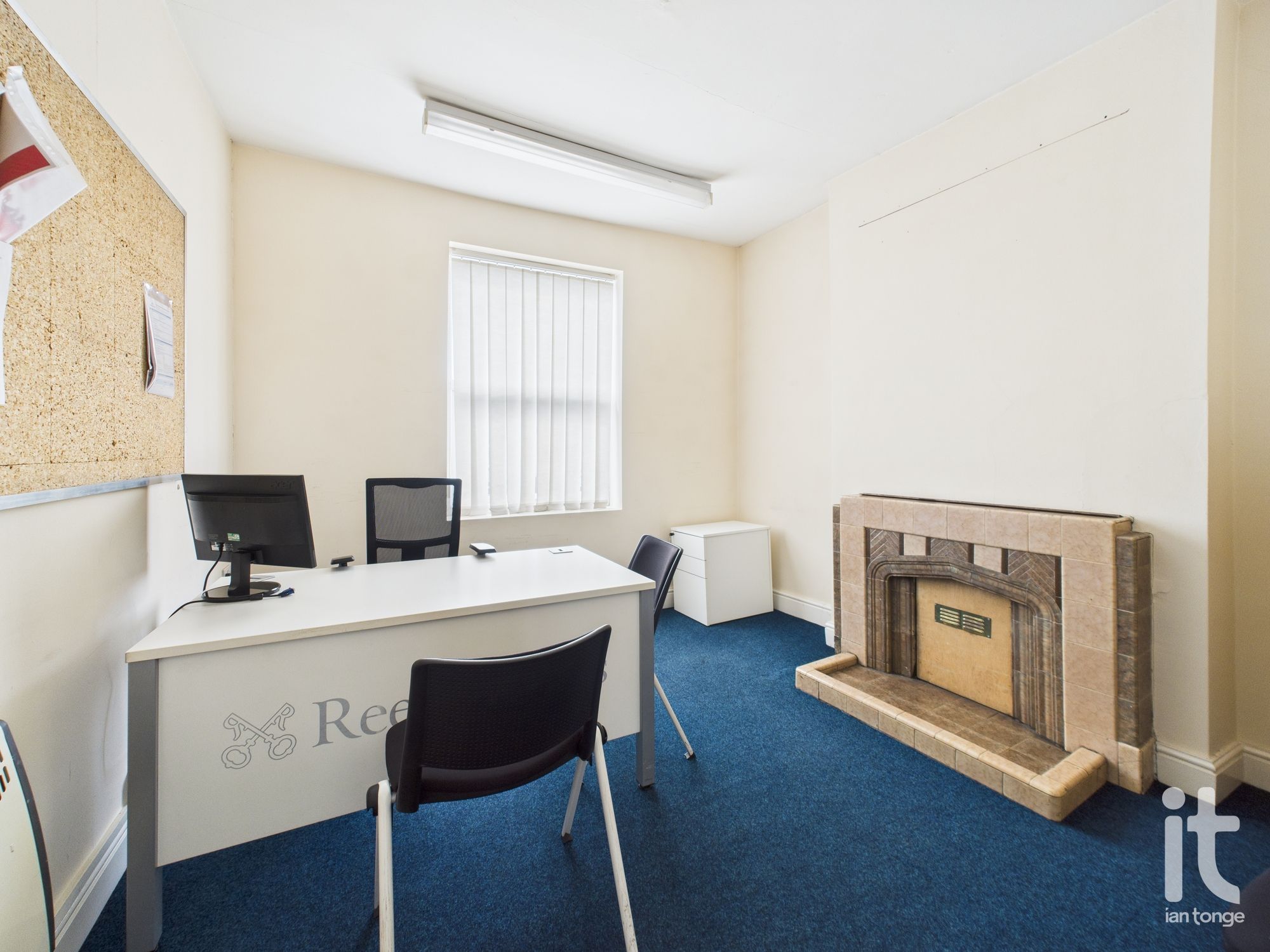 Office For Sale in Stockport - Photograph 14.