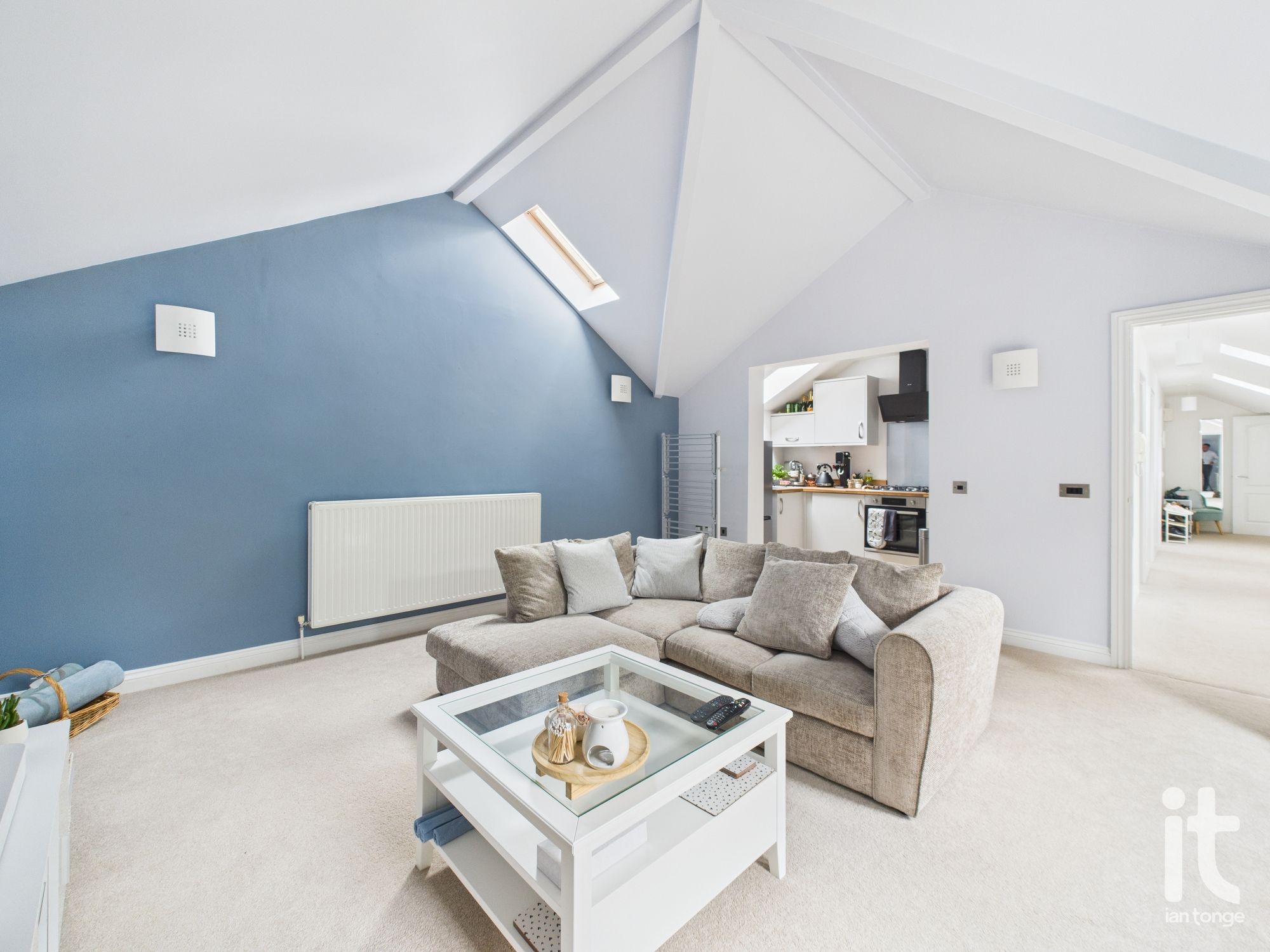 2 bedroom apartment flat/apartment For Sale in Stockport - Photograph 13.
