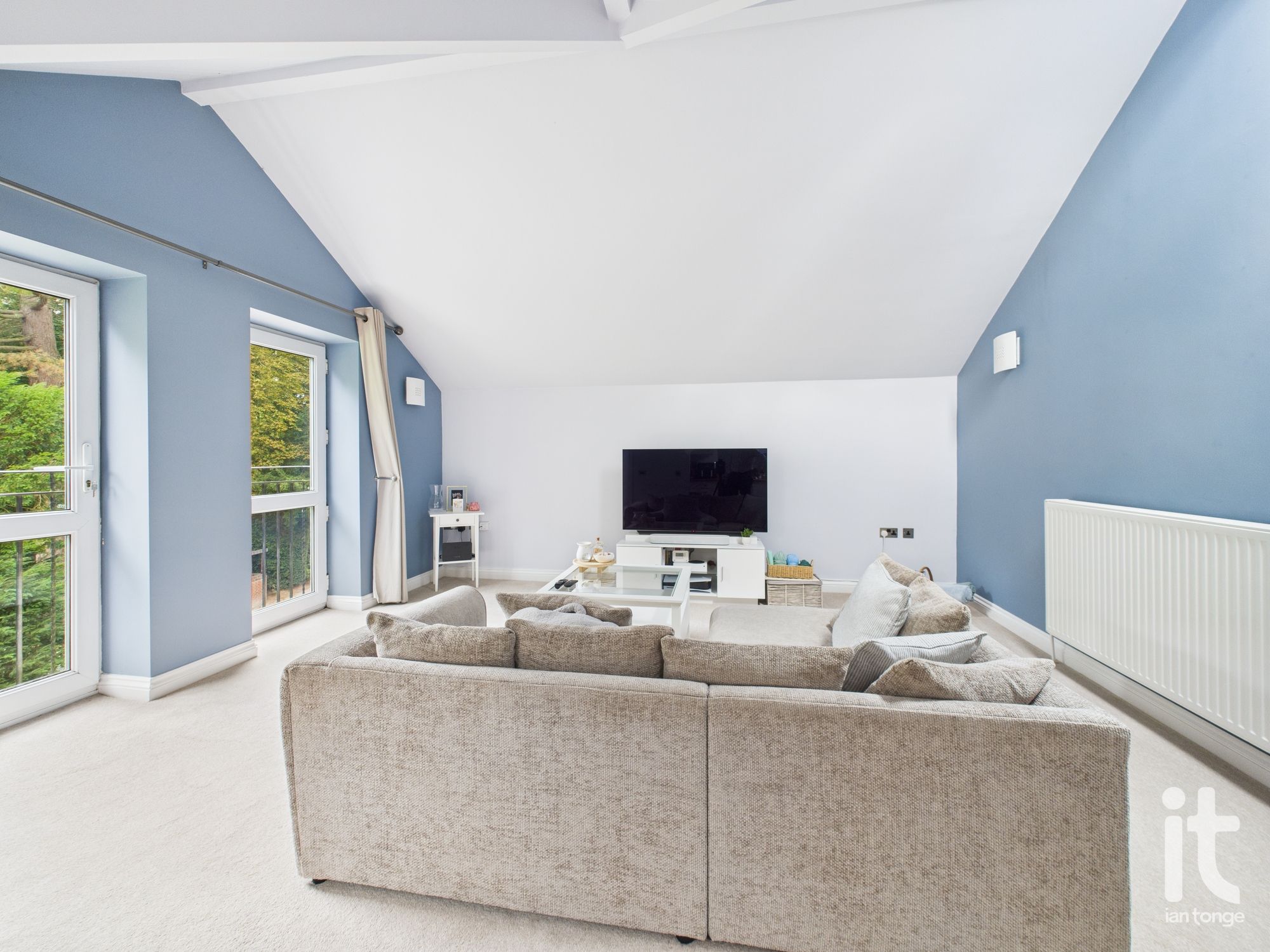 2 bedroom apartment flat/apartment For Sale in Stockport - Photograph 12.