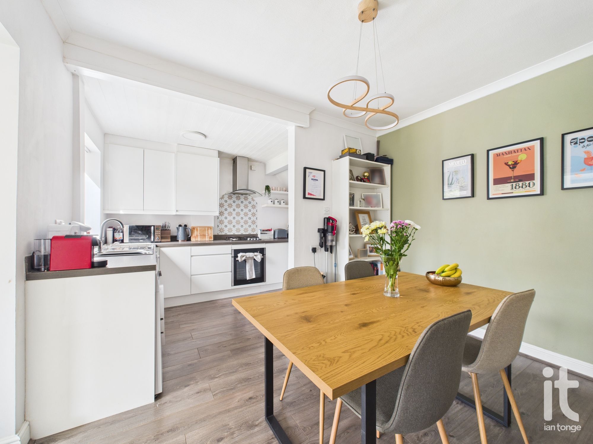 3 bedroom semi-detached house For Sale in Stockport - Photograph 10.