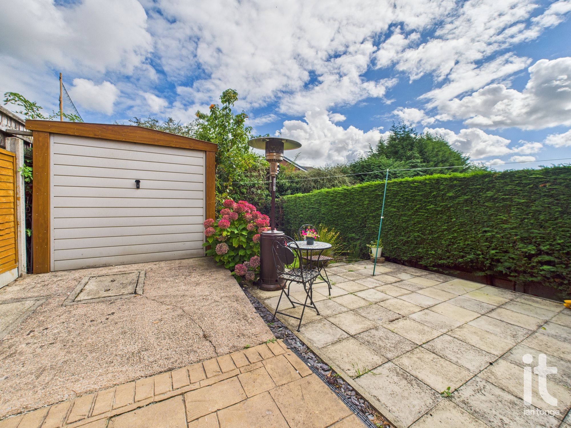 3 bedroom semi-detached house For Sale in Stockport - Photograph 19.