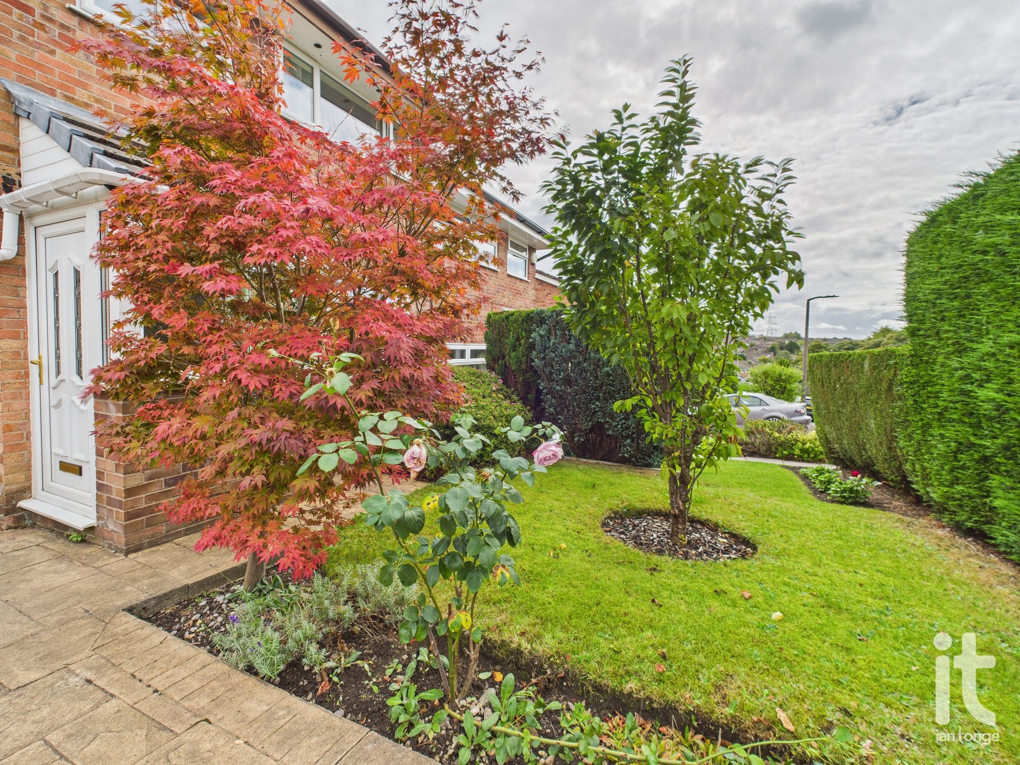 3 bedroom semi-detached house For Sale in Stockport - Photograph 6.