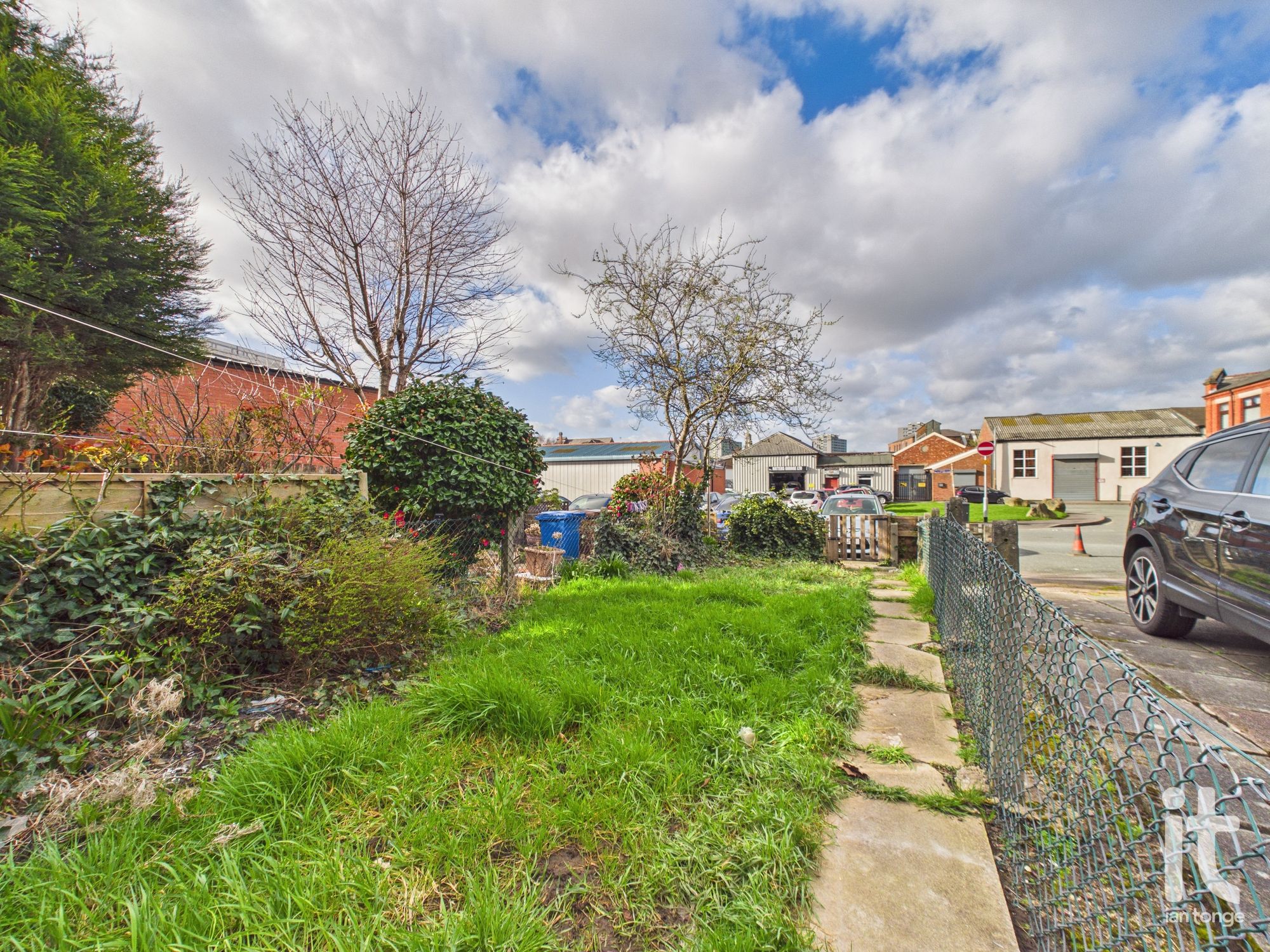 2 bedroom mid terraced house For Sale in Stockport - Photograph 12.