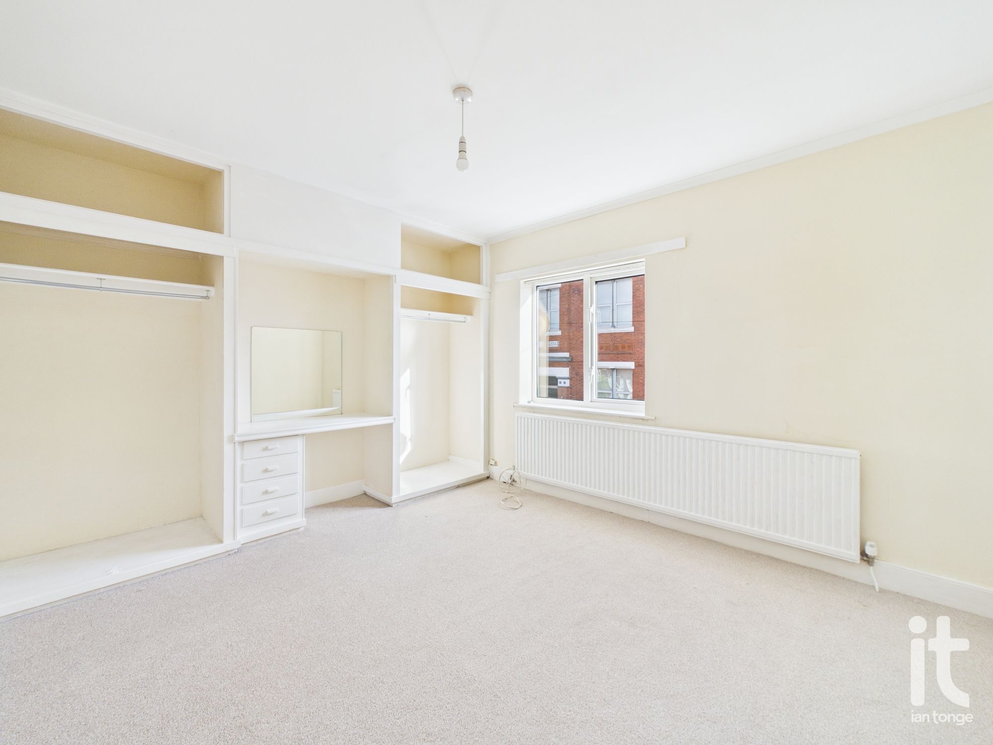 2 bedroom mid terraced house For Sale in Stockport - Photograph 11.