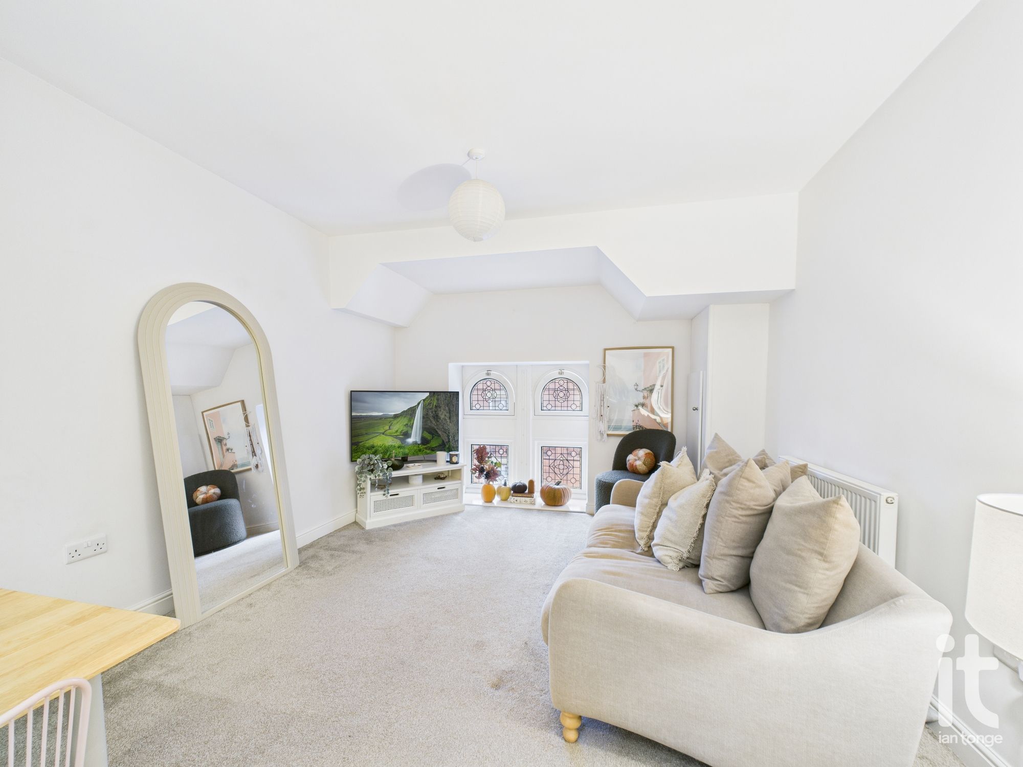 2 bedroom apartment flat/apartment For Sale in Stockport - Photograph 15.