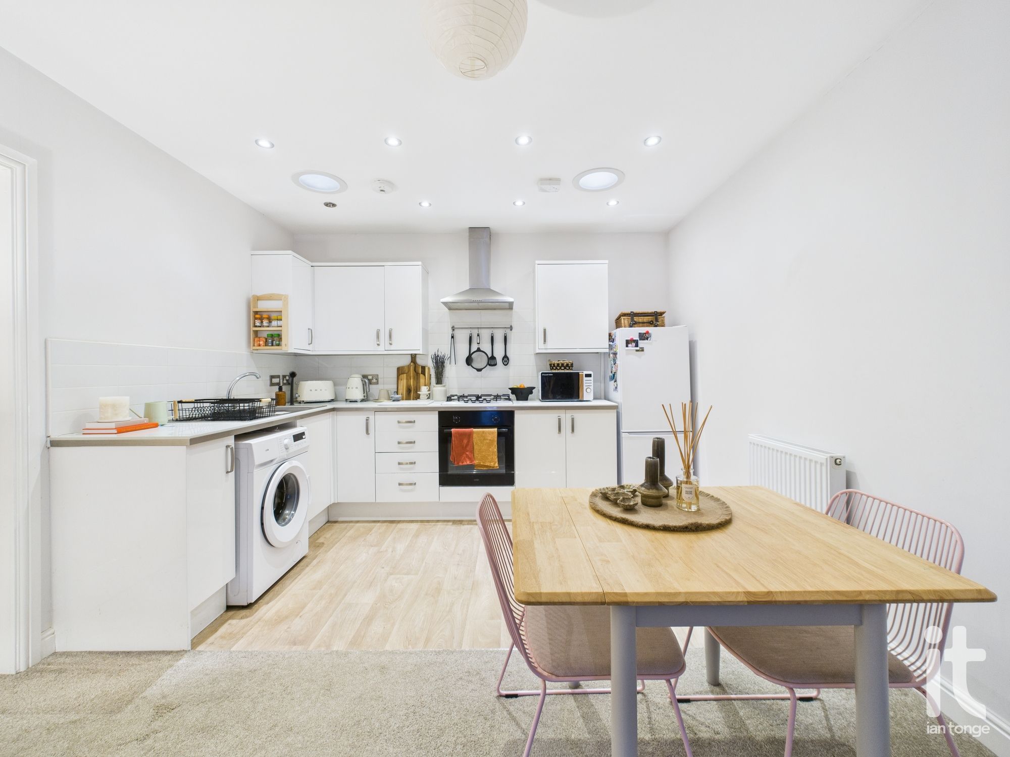 2 bedroom apartment flat/apartment For Sale in Stockport - Photograph 19.