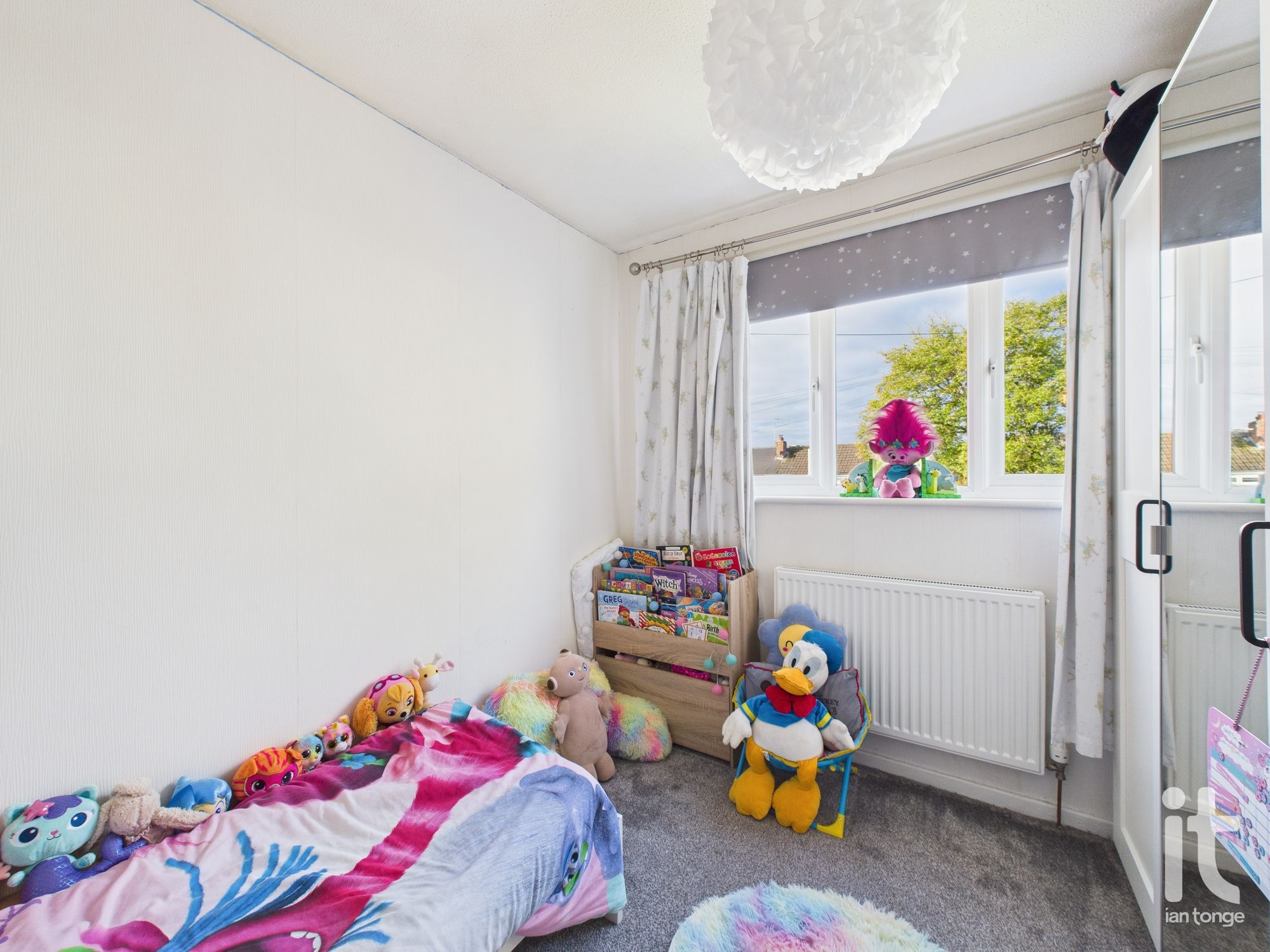 3 bedroom detached house For Sale in Stockport - Photograph 20.