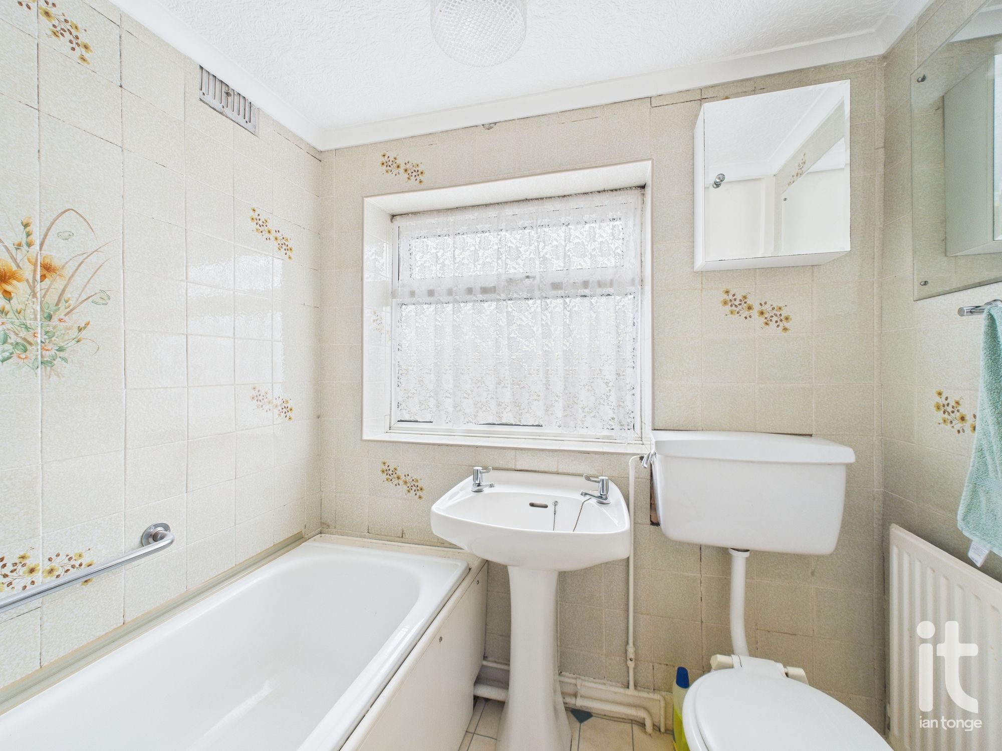 3 bedroom semi-detached house For Sale in Stockport - Photograph 12.