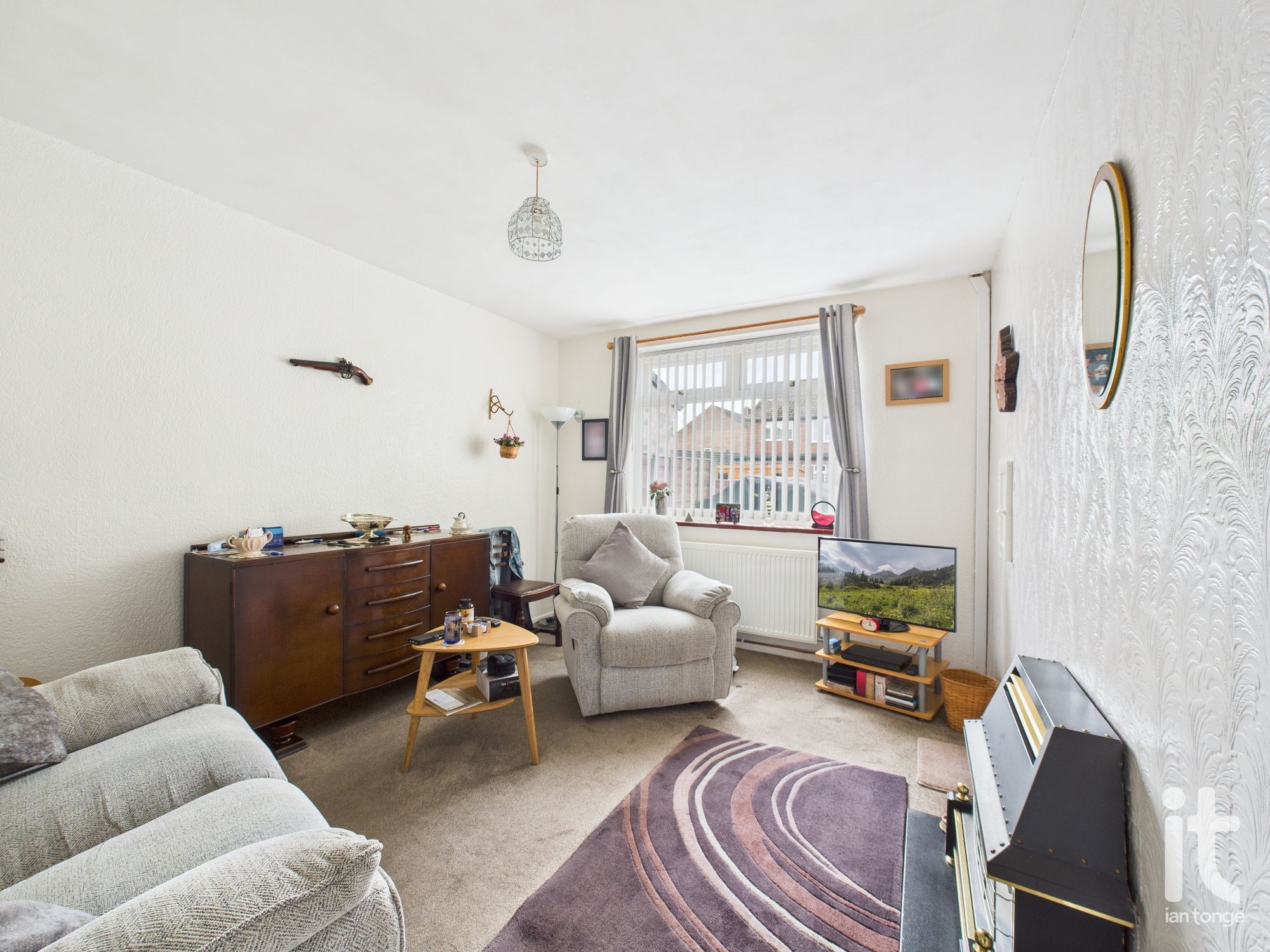 3 bedroom semi-detached house For Sale in Stockport - Photograph 7.