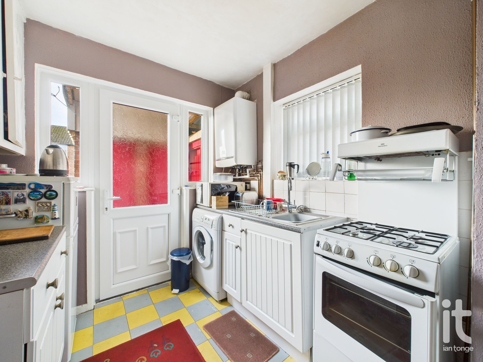 3 bedroom semi-detached house For Sale in Stockport - Photograph 8.