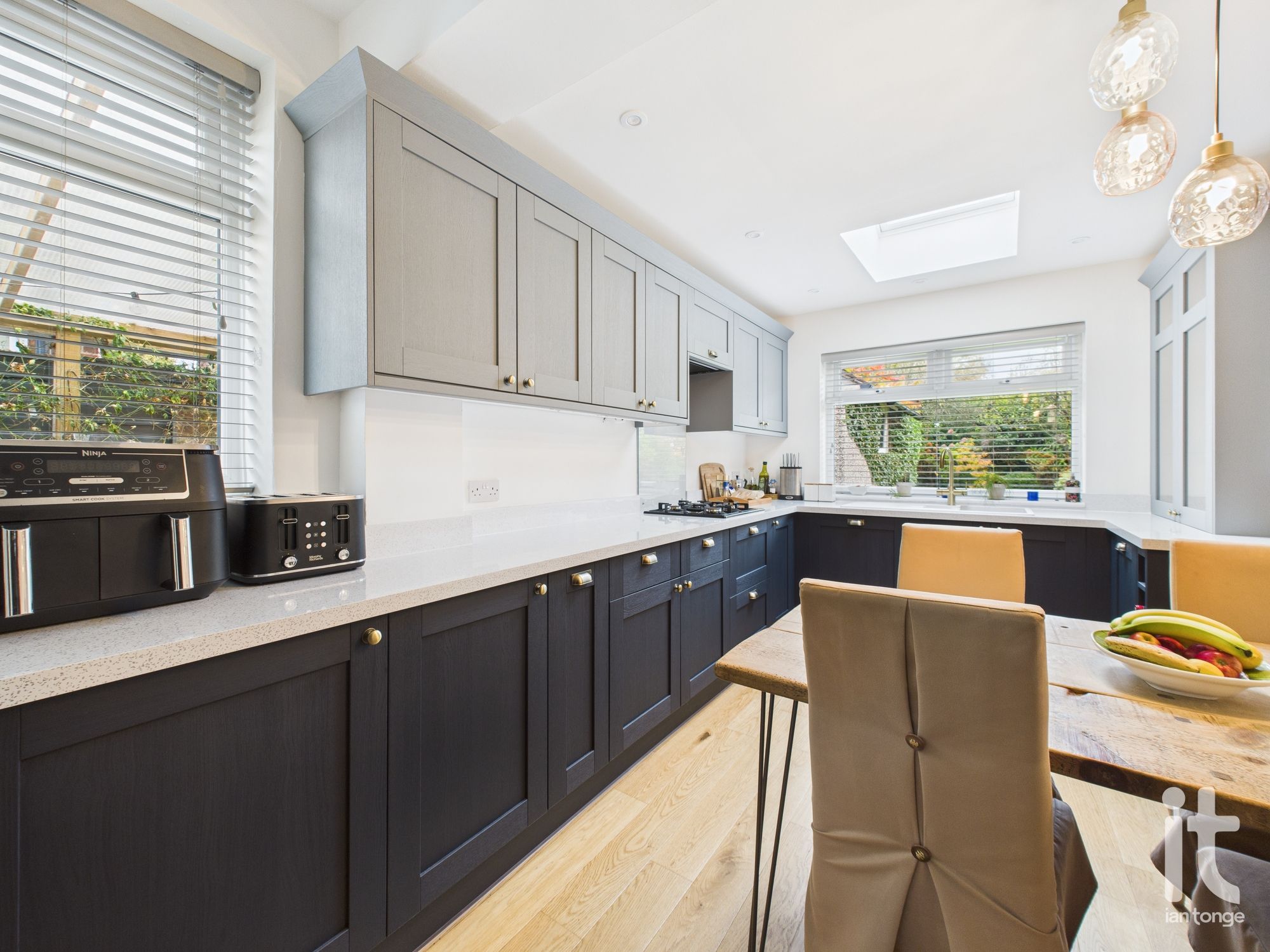 3 bedroom semi-detached house For Sale in Stockport - Photograph 21.