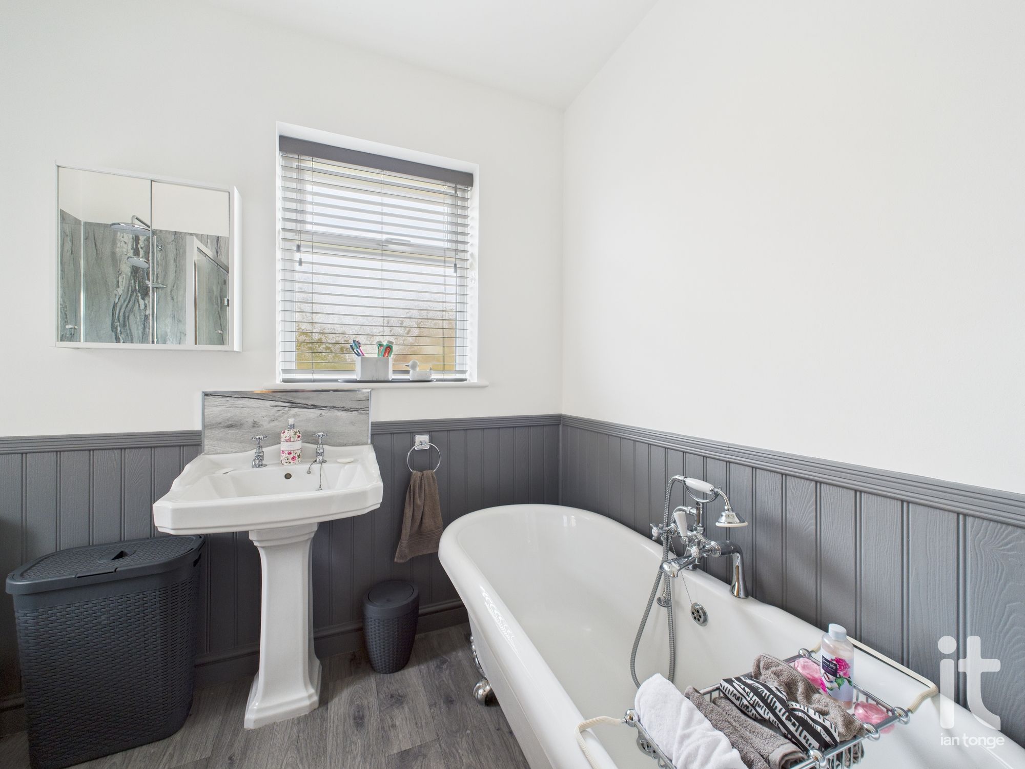 3 bedroom semi-detached house For Sale in Stockport - Photograph 28.