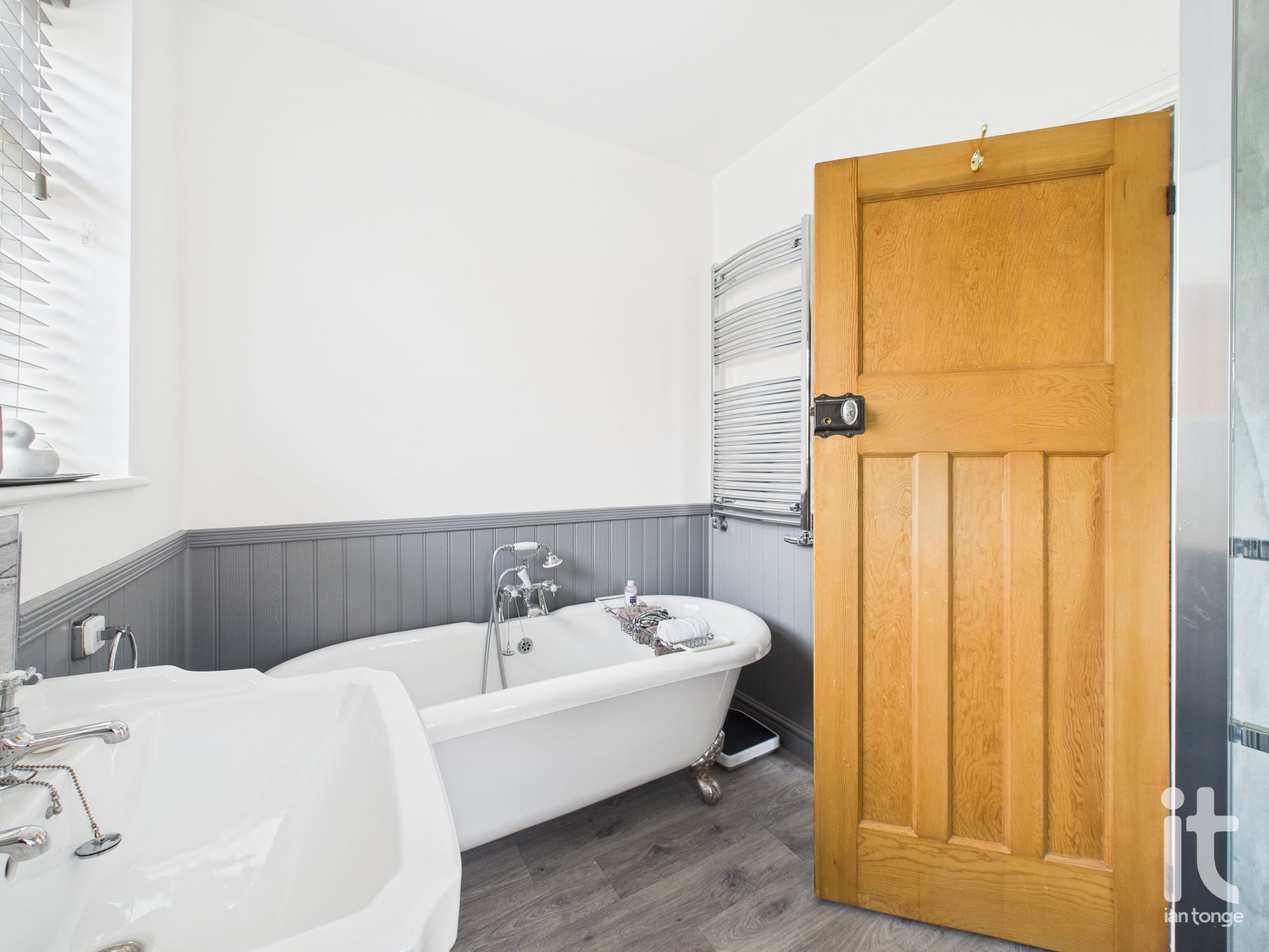 3 bedroom semi-detached house For Sale in Stockport - Photograph 31.