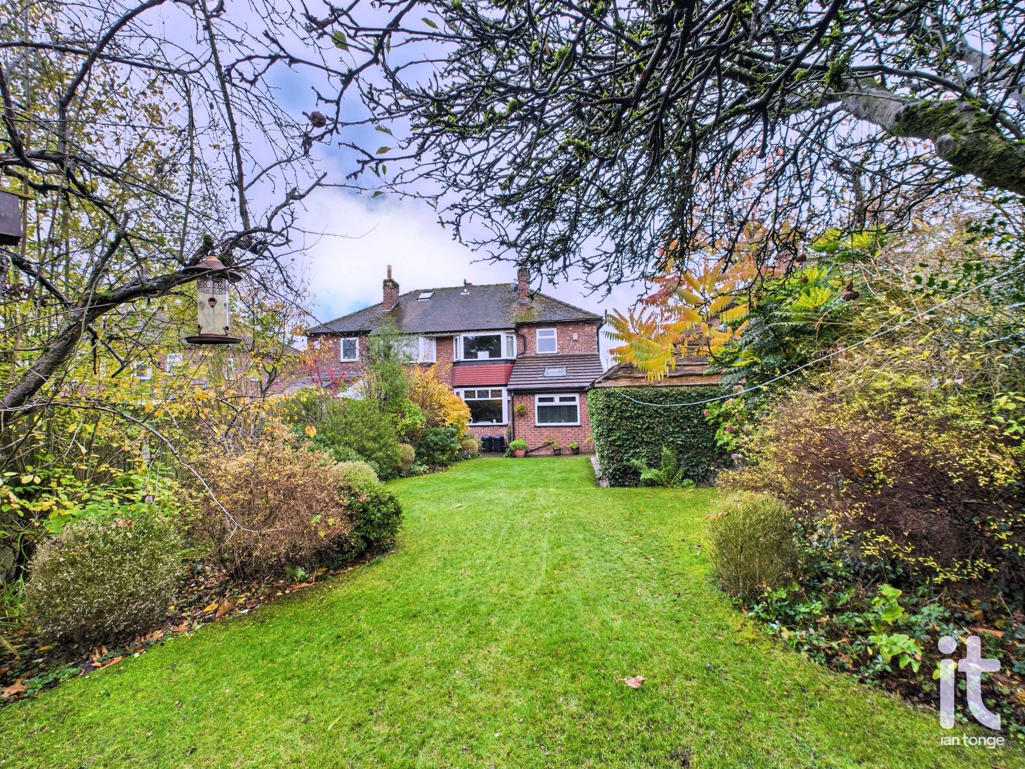 3 bedroom semi-detached house For Sale in Stockport - Photograph 4.