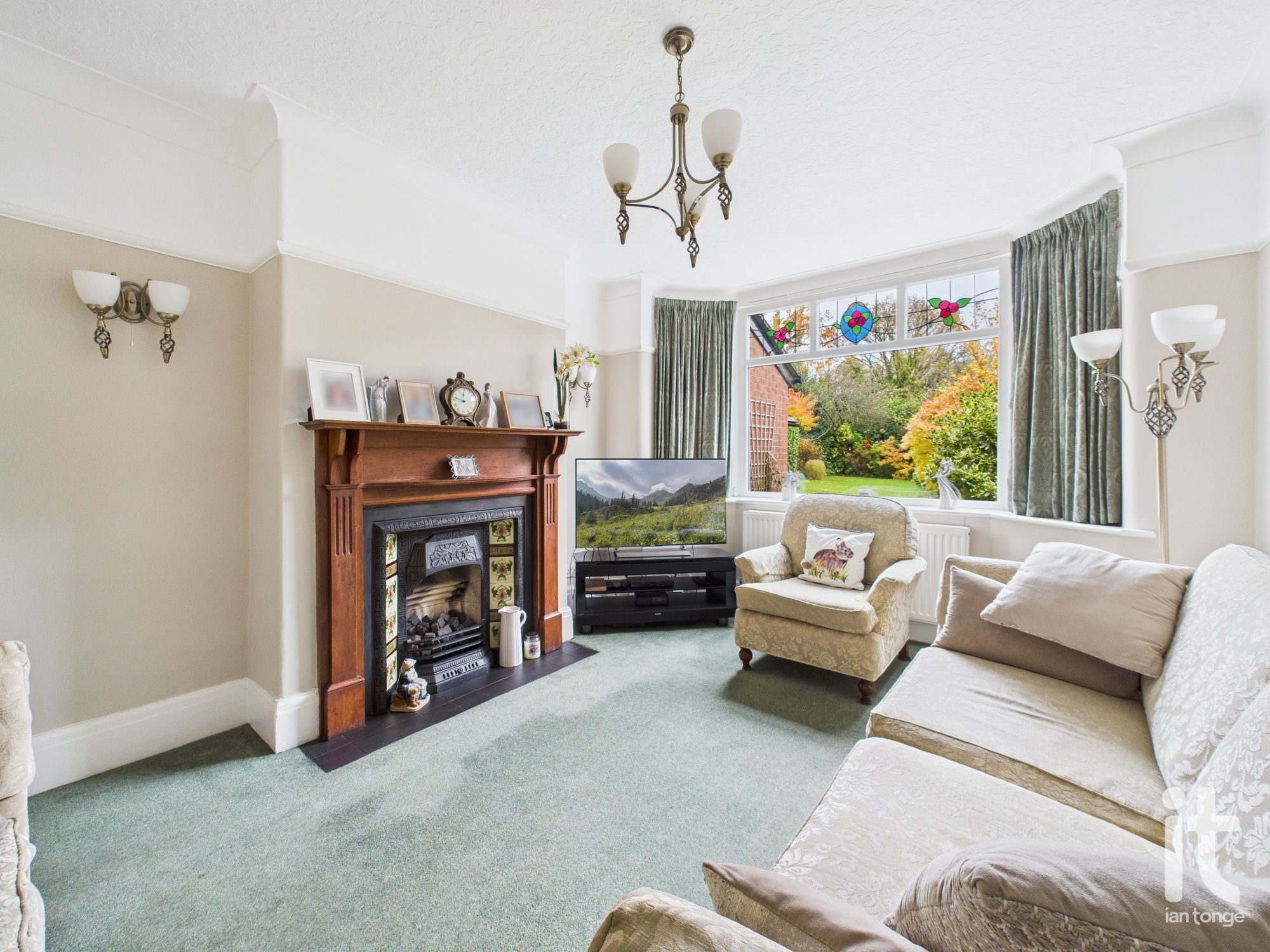 3 bedroom semi-detached house For Sale in Stockport - Photograph 25.