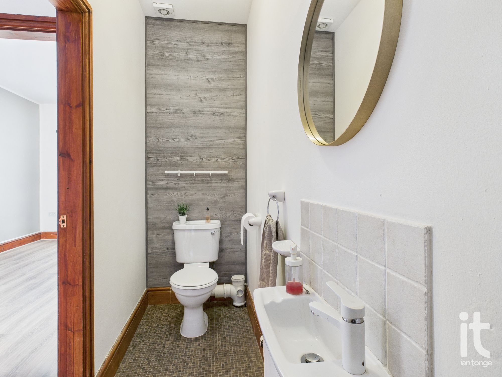 2 bedroom mid terraced house For Sale in Stockport - Photograph 12.