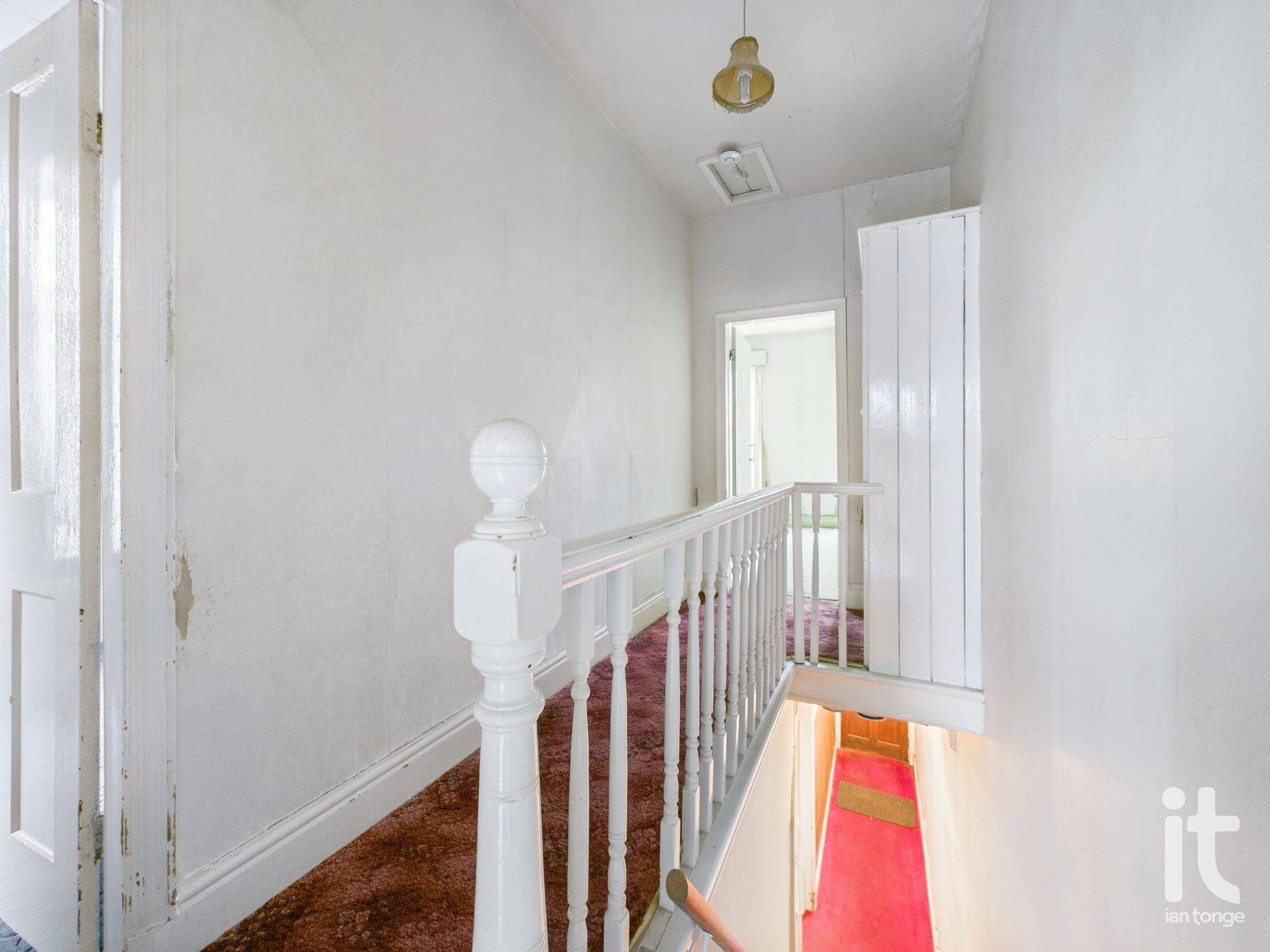 2 bedroom end terraced house For Sale in Stockport - Photograph 11.