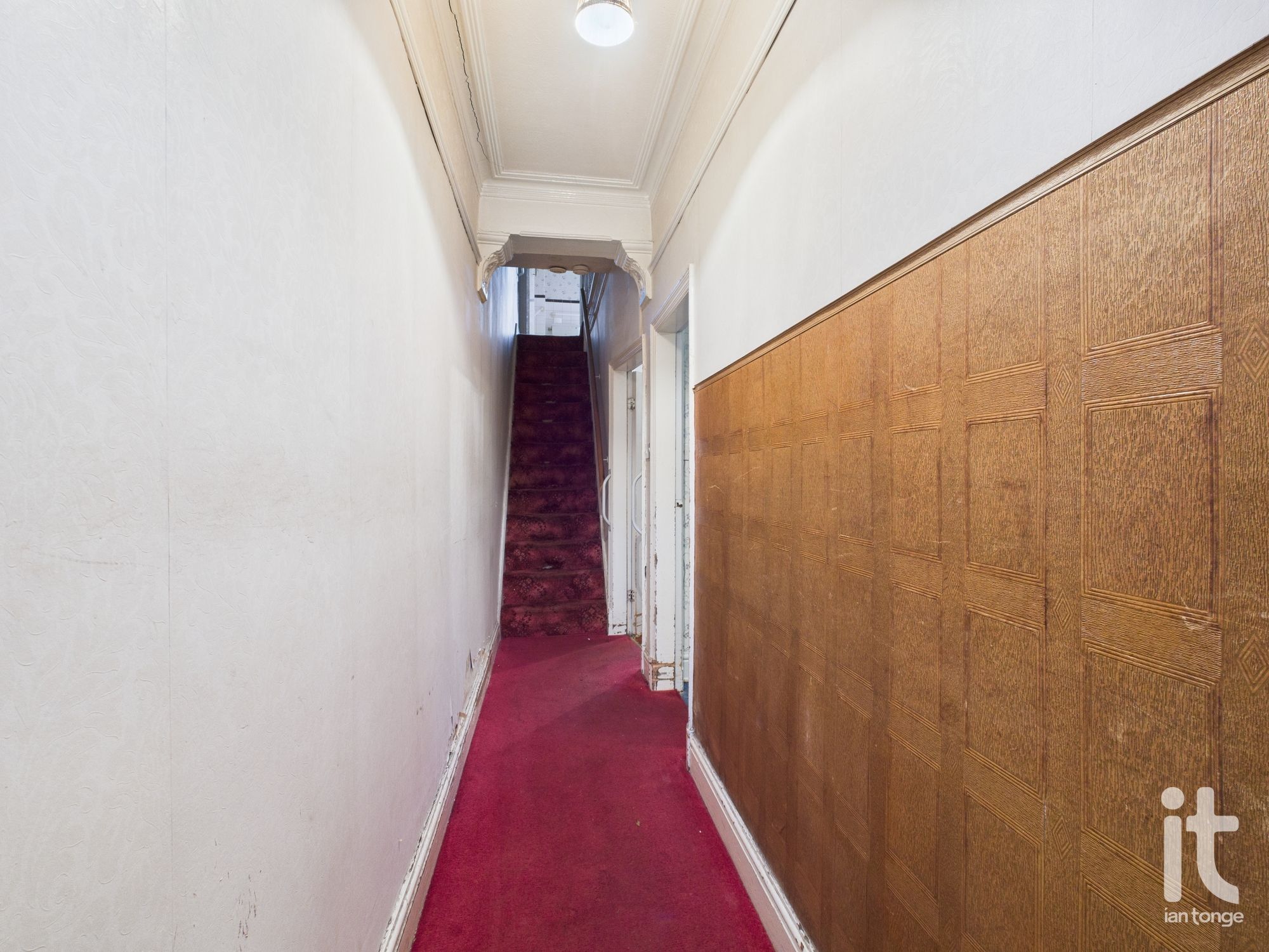 2 bedroom end terraced house For Sale in Stockport - Photograph 6.