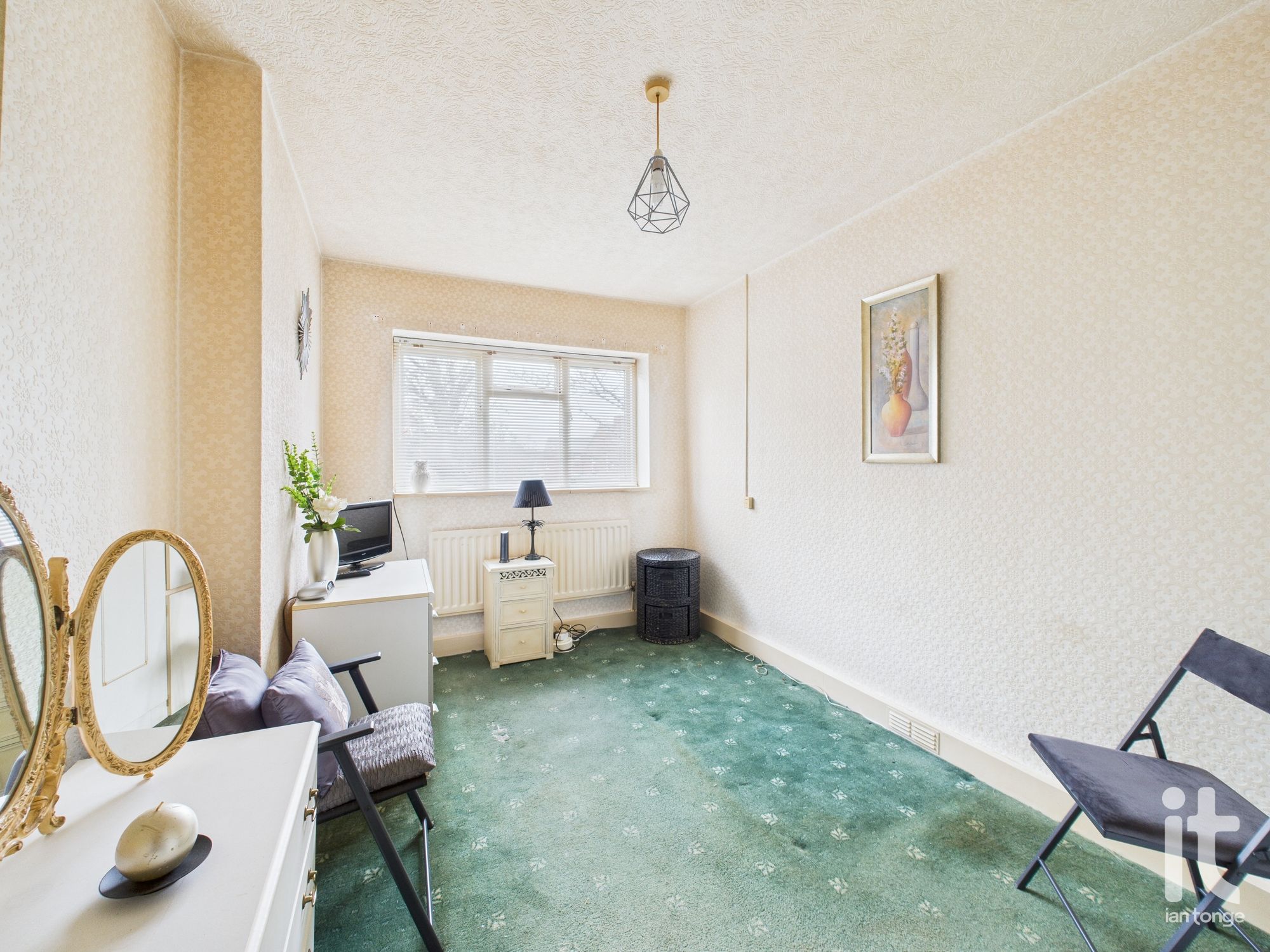 2 bedroom apartment flat/apartment For Sale in Stockport - Photograph 7.