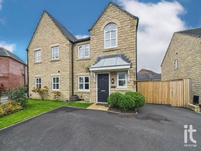 3 bedroom semi-detached house For Sale in Marple - Property photograph.