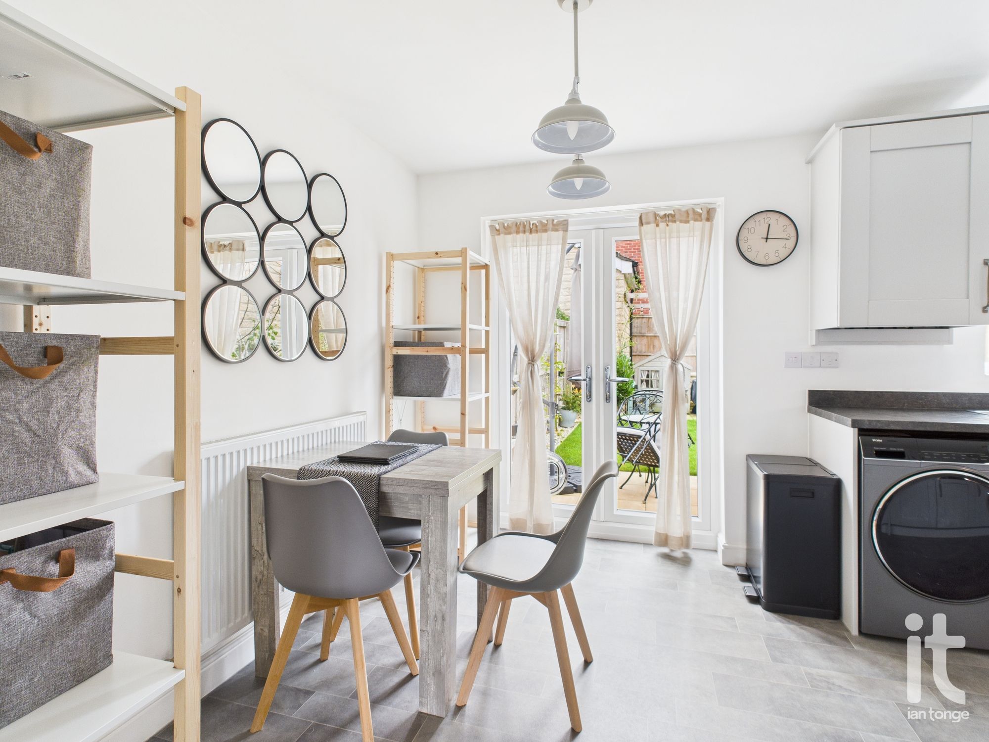 3 bedroom semi-detached house For Sale in Marple - Photograph 6.