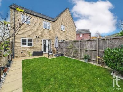 3 bedroom semi-detached house For Sale in Marple - Photograph 15.