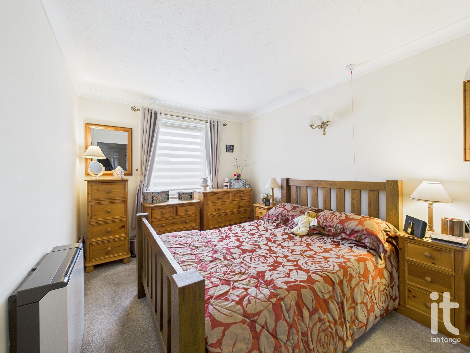 1 bedroom apartment flat/apartment For Sale in Stockport - Photograph 6.
