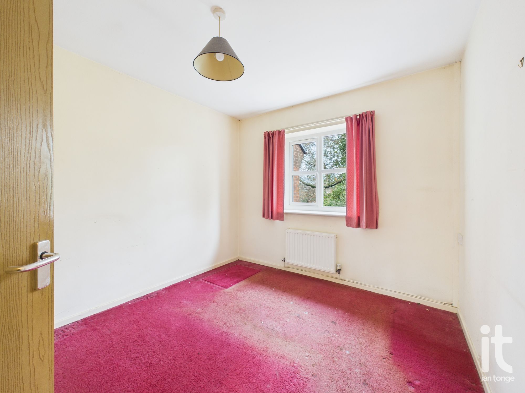 2 bedroom apartment flat/apartment For Sale in Stockport - Photograph 9.