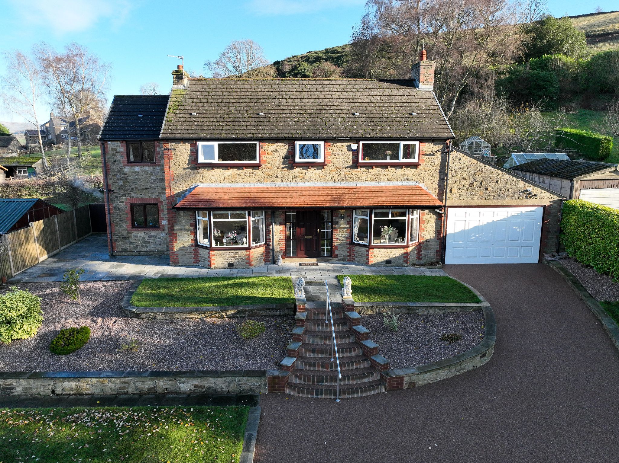4 bedroom detached house For Sale in High Peak - Photograph 23.