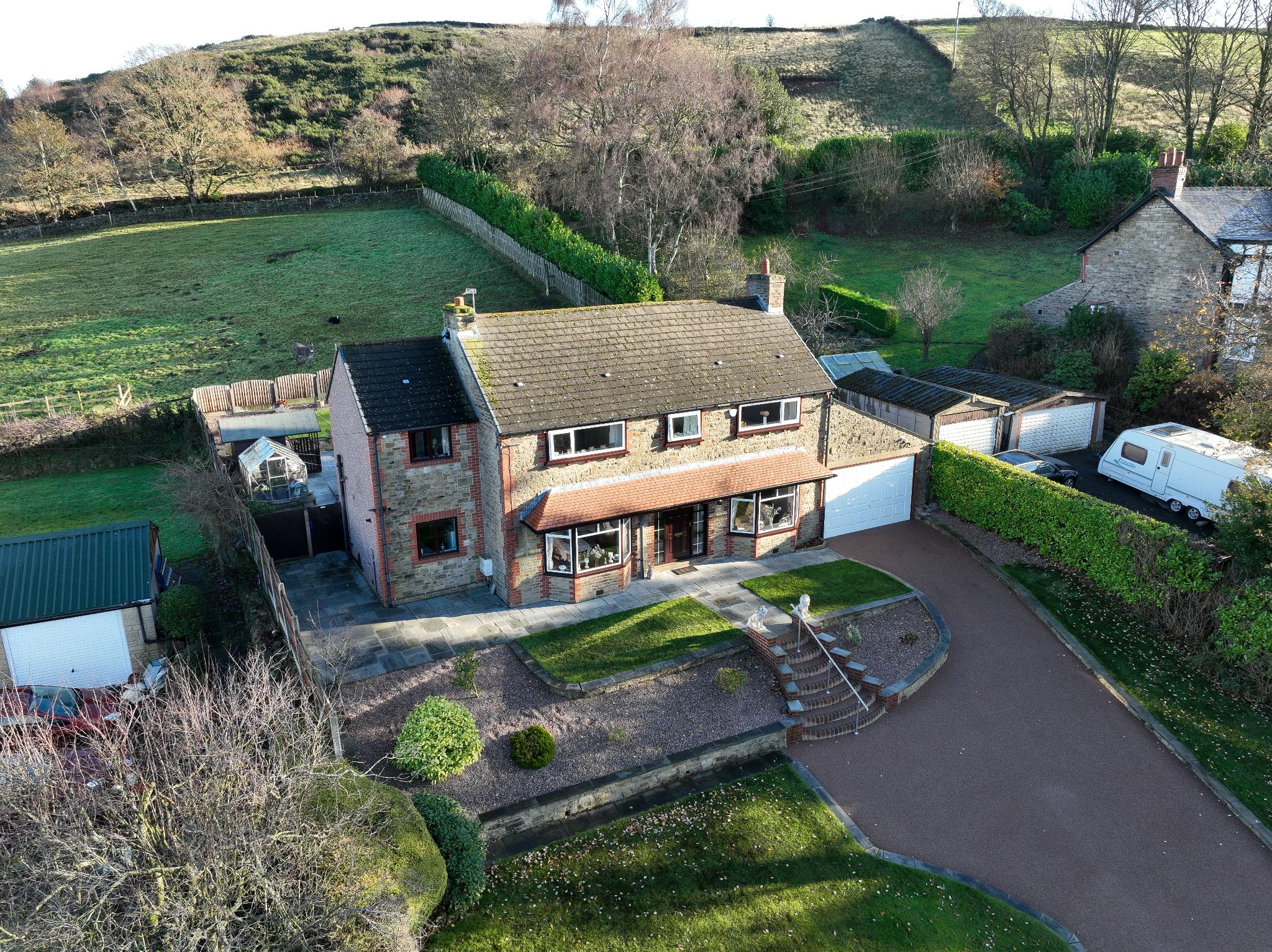 4 bedroom detached house For Sale in High Peak - Photograph 3.