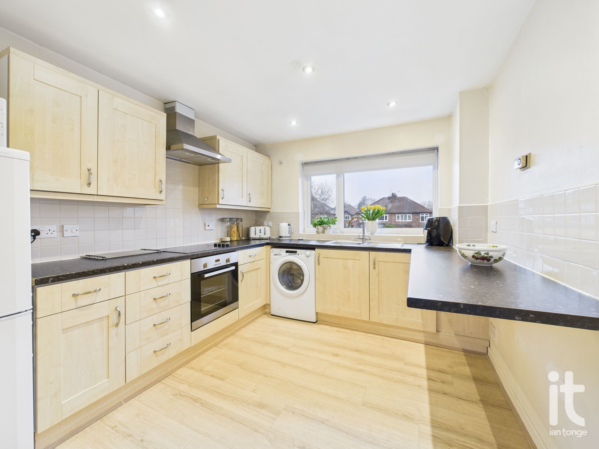 2 bedroom apartment flat/apartment For Sale in Stockport - Photograph 17.