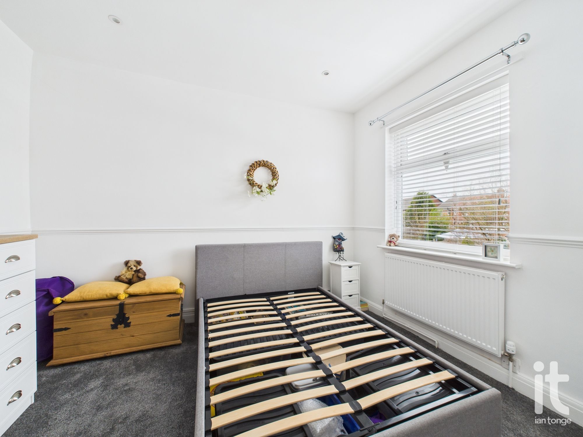 2 bedroom mid terraced house For Sale in Stockport - Photograph 13.