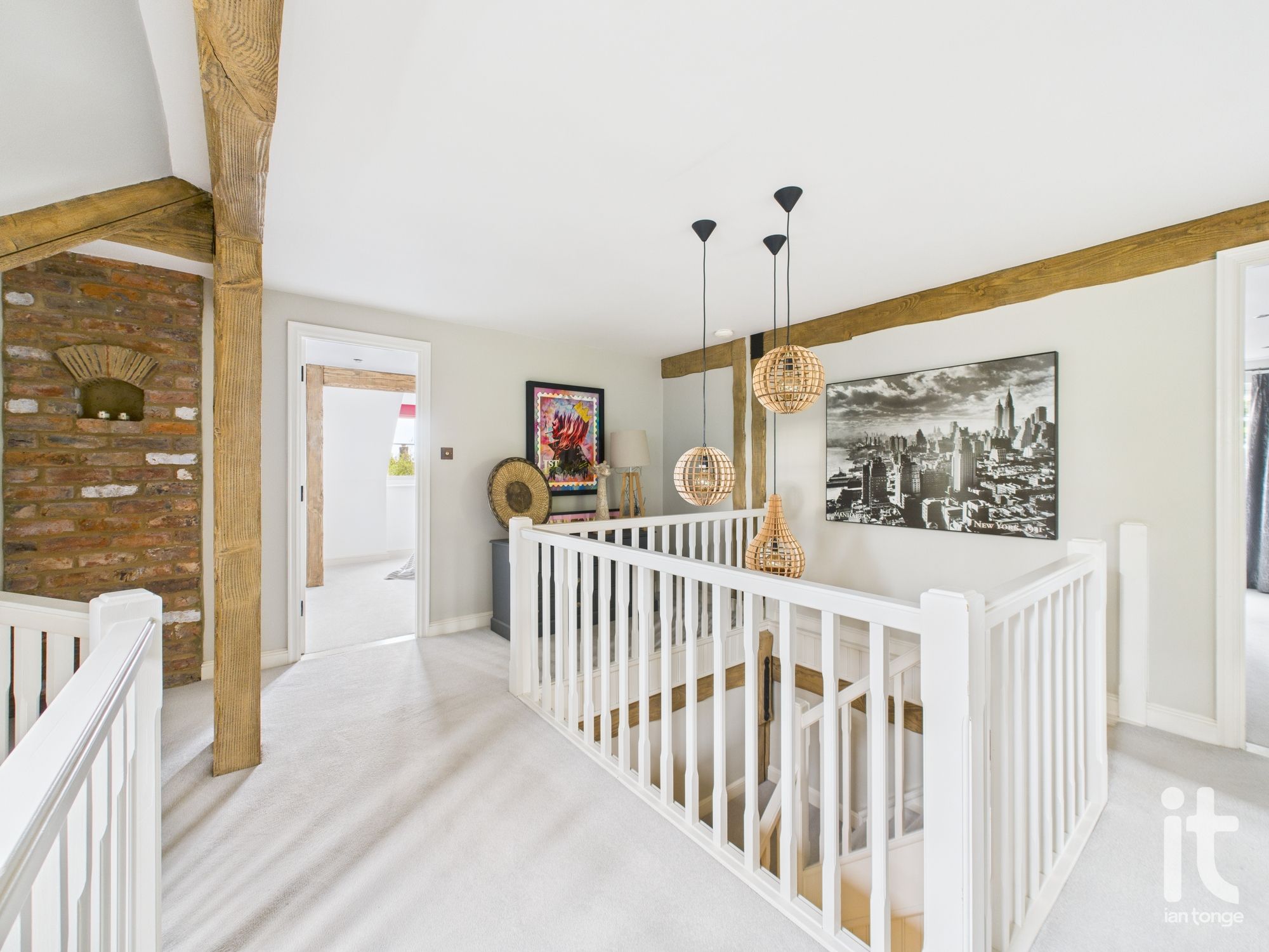 4 bedroom detached house For Sale in Hyde - Photograph 35.