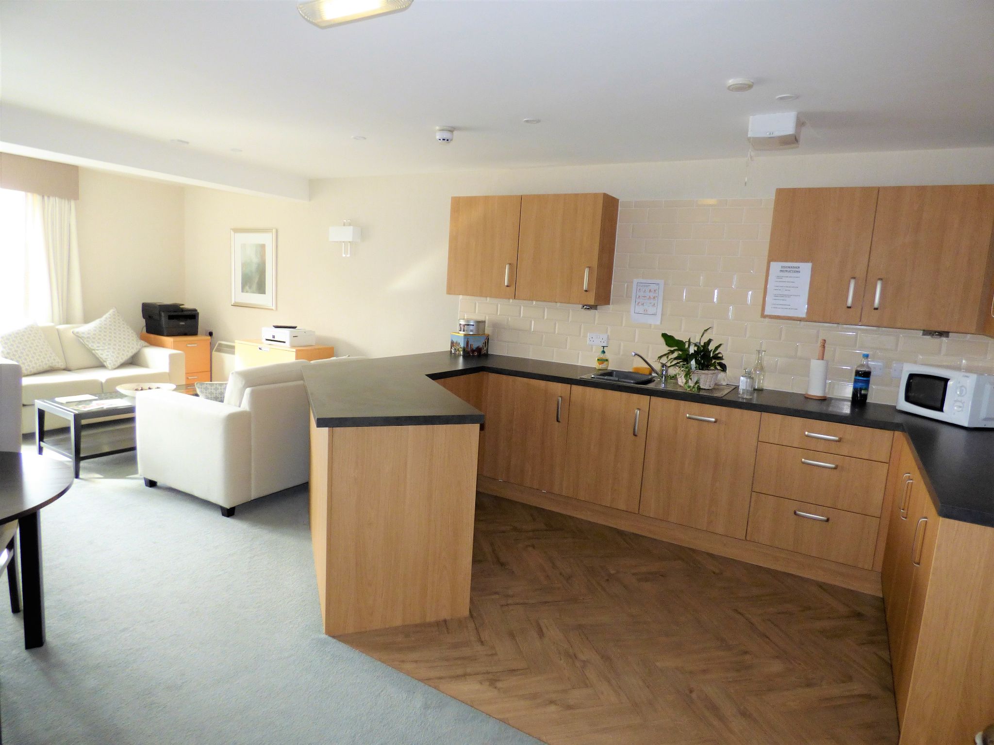 1 bedroom ground floor flat/apartment For Sale in Stockport - Photograph 4.