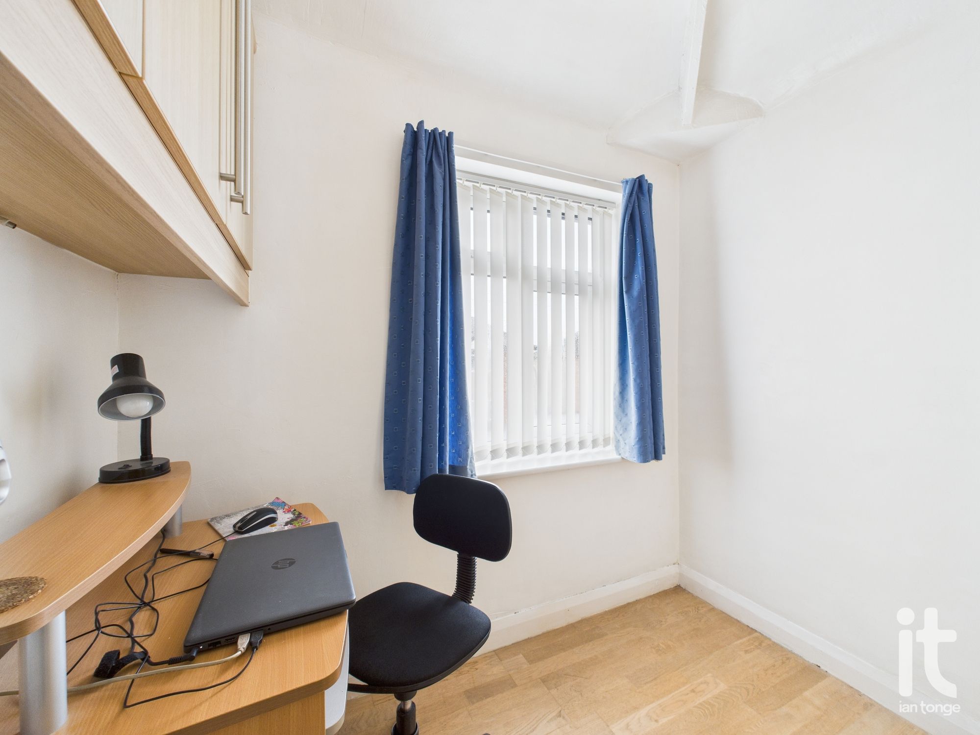 3 bedroom semi-detached house For Sale in Stockport - Photograph 16.
