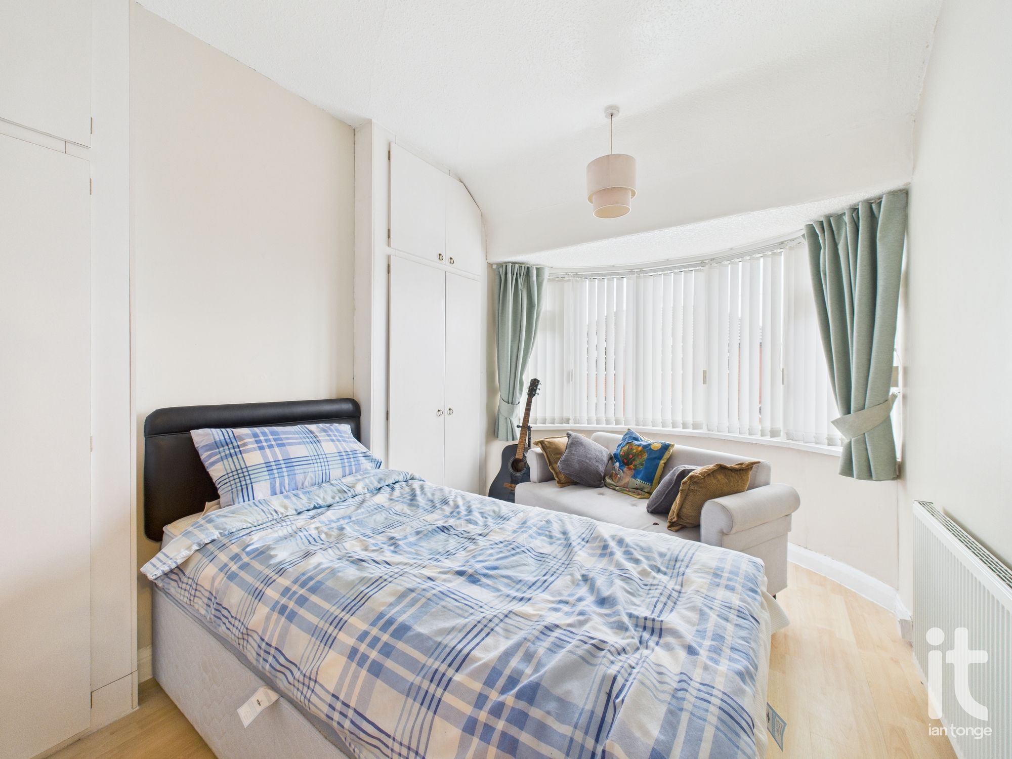 3 bedroom semi-detached house For Sale in Stockport - Photograph 15.