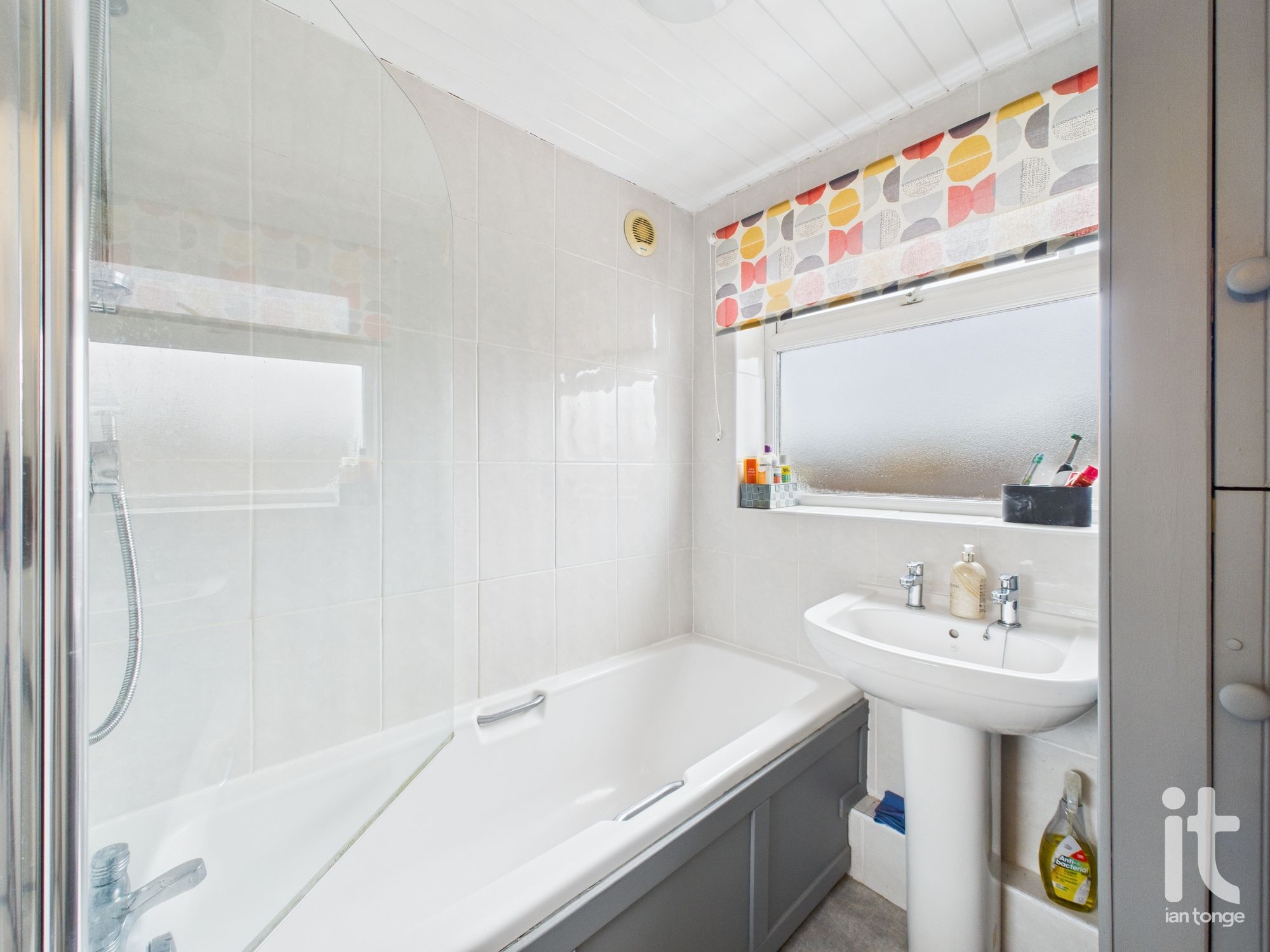 3 bedroom semi-detached house For Sale in Stockport - Photograph 17.