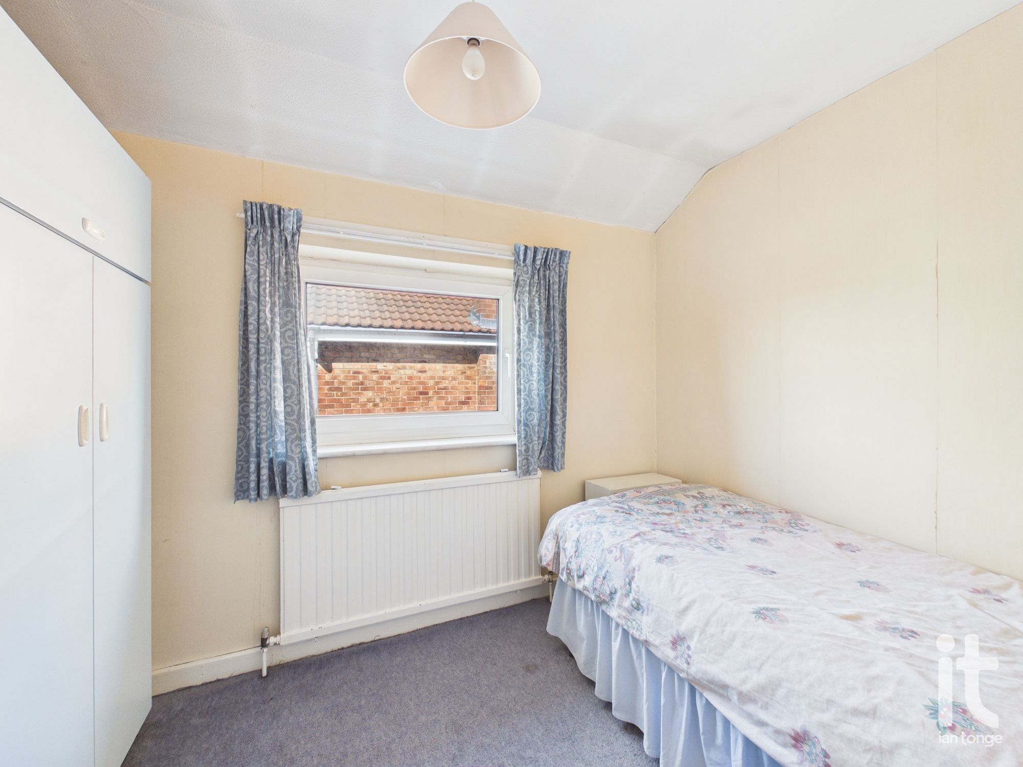 3 bedroom link detached house For Sale in Stockport - Photograph 17.